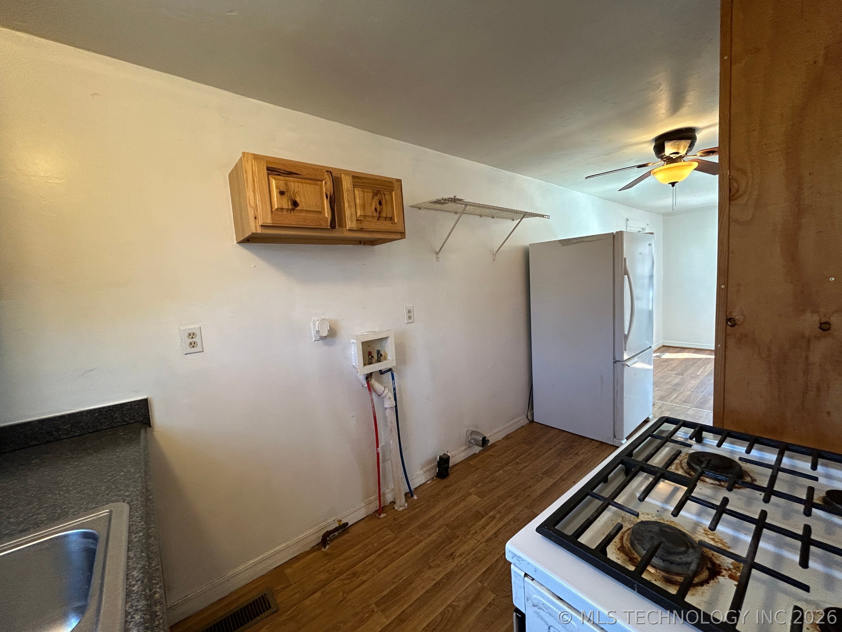 614 N Wilson Avenue Property Photo 7