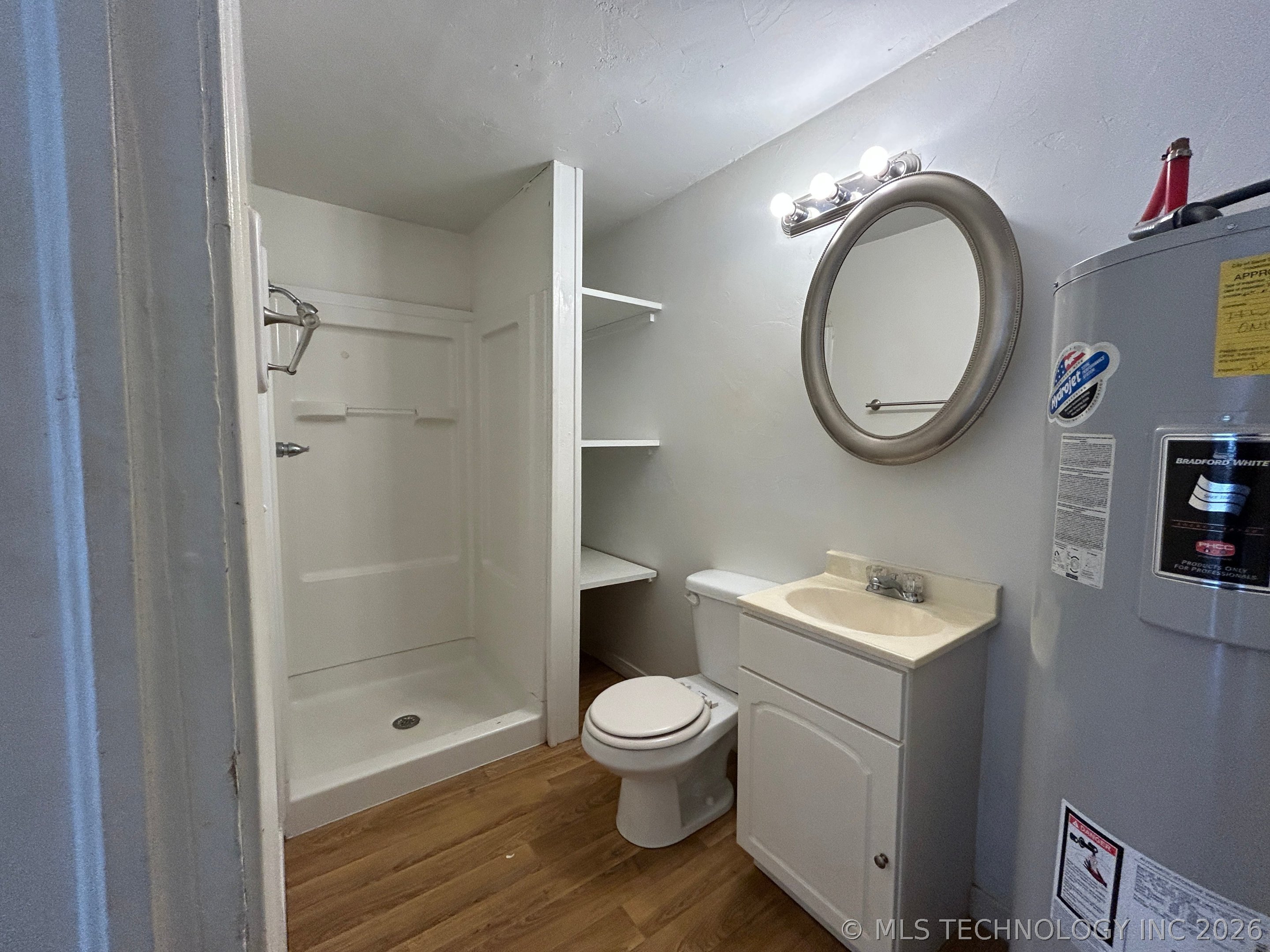 614 N Wilson Avenue Property Photo 8