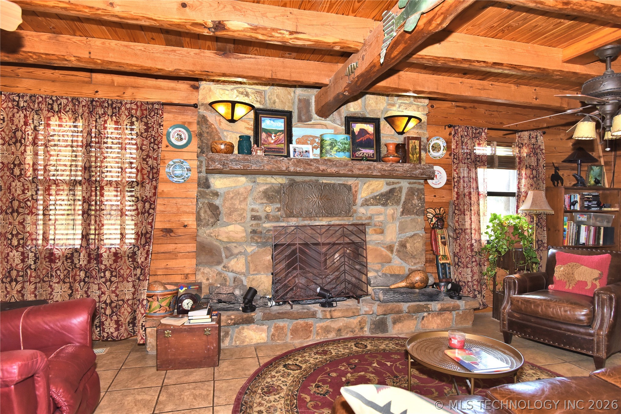 1884 County Road 5535 Property Photo 4