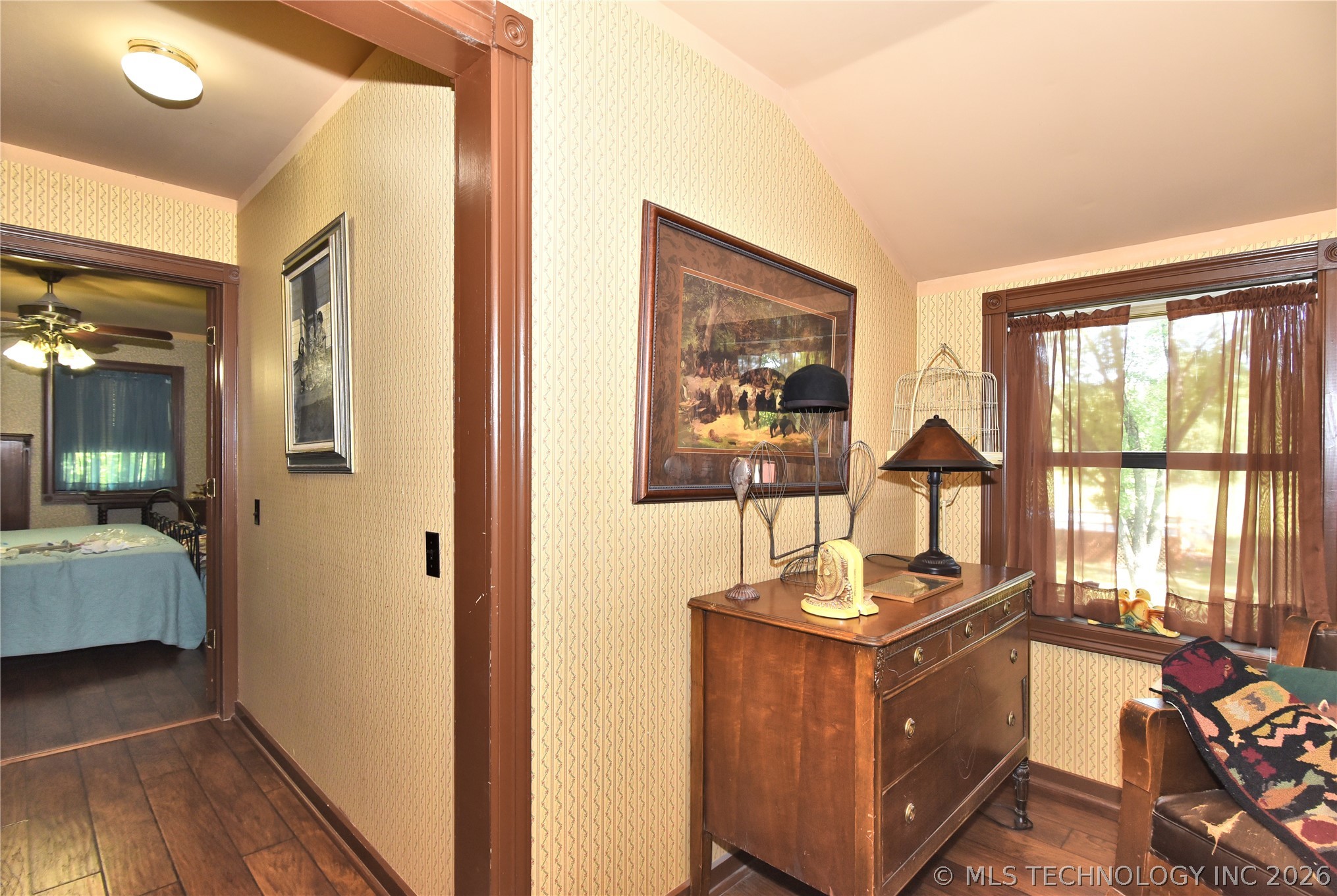 1884 County Road 5535 Property Photo 11