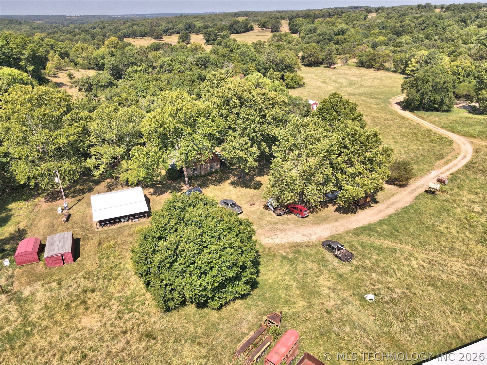 1884 County Road 5535 Property Photo 22