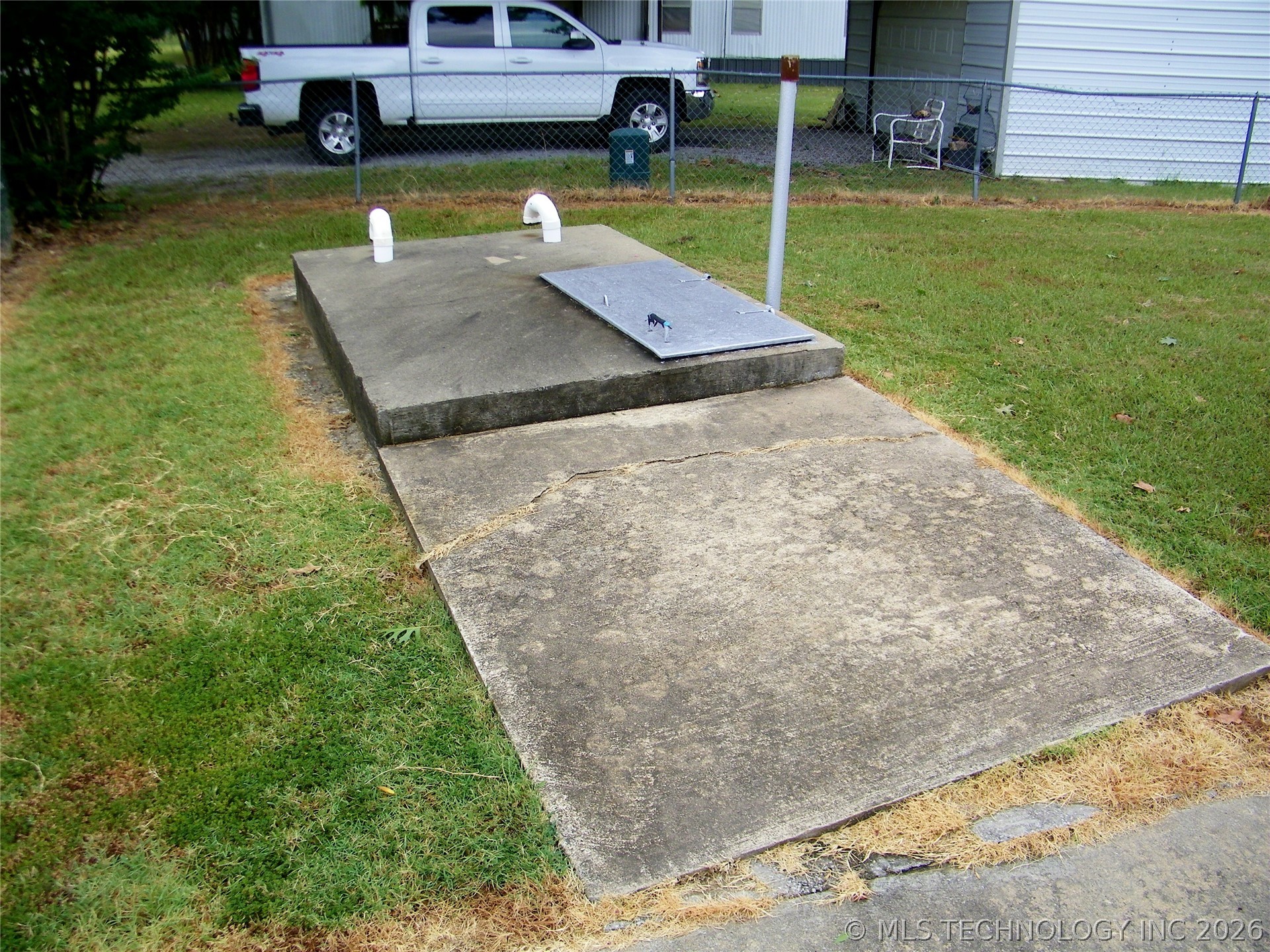 417614 E 1123 Road Property Photo 8