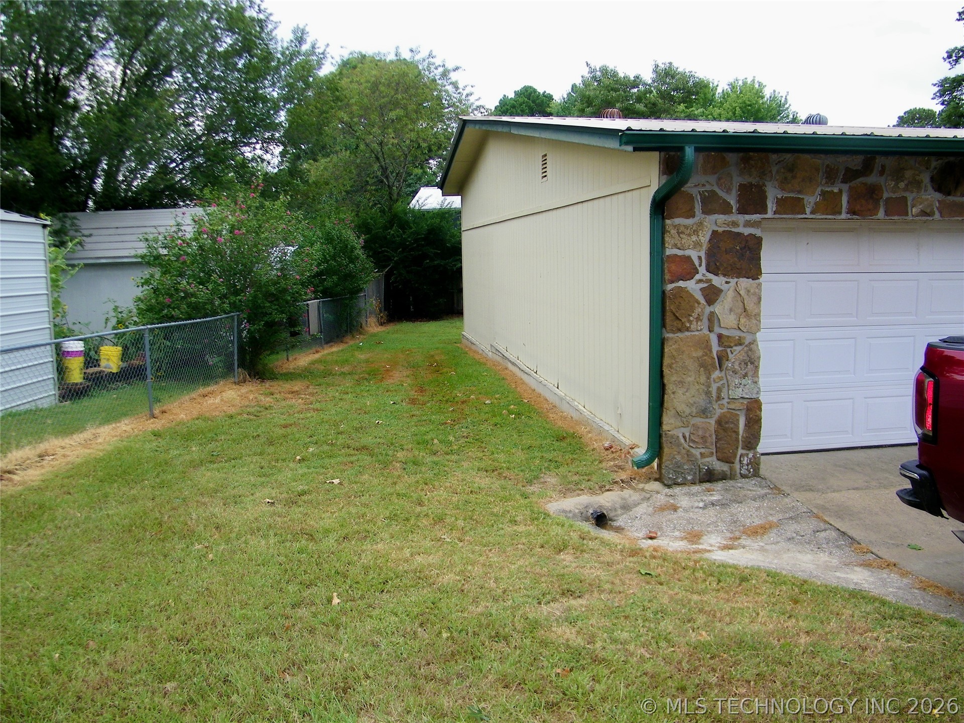 417614 E 1123 Road Property Photo 9