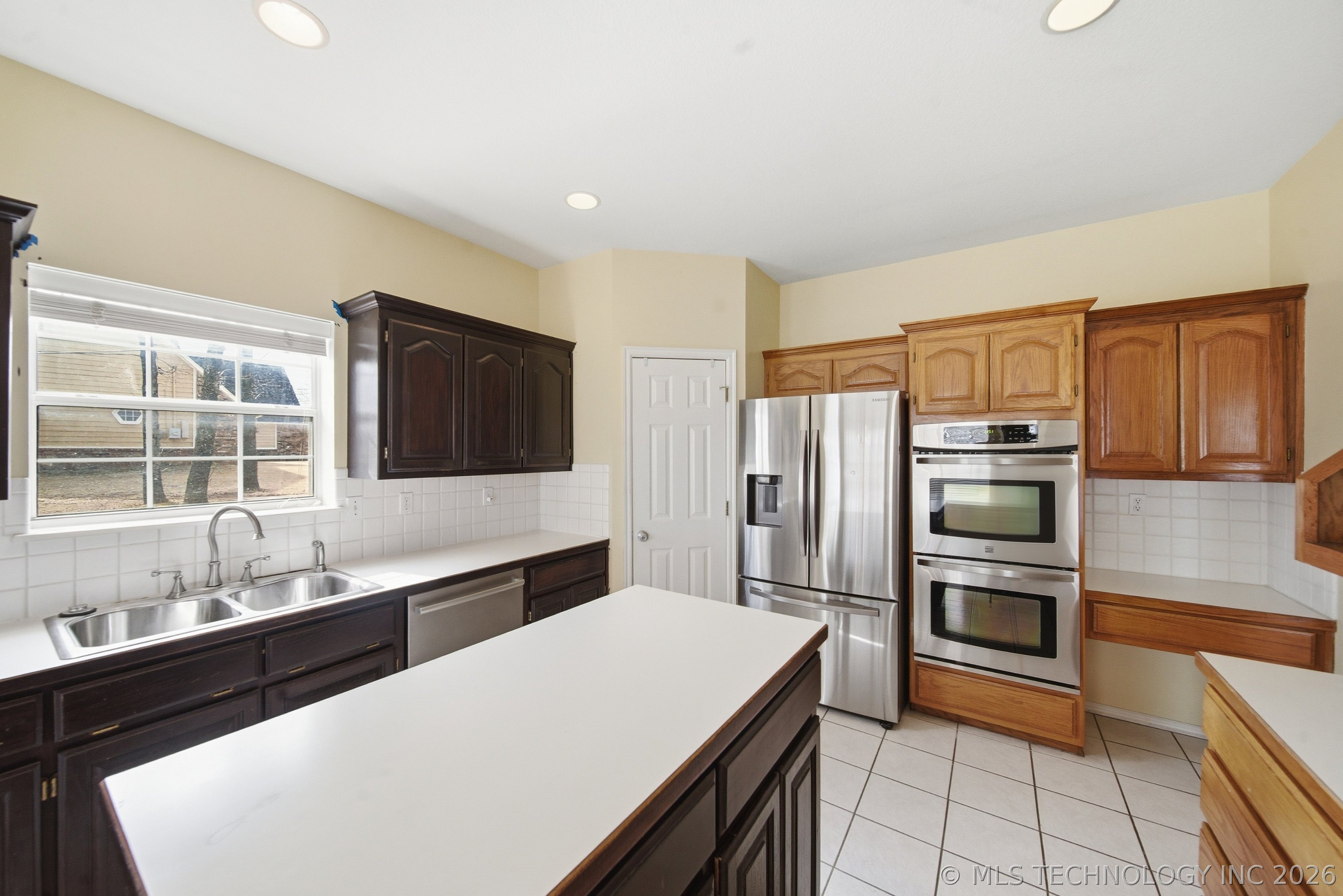 18257 S 132nd East Avenue Property Photo 14