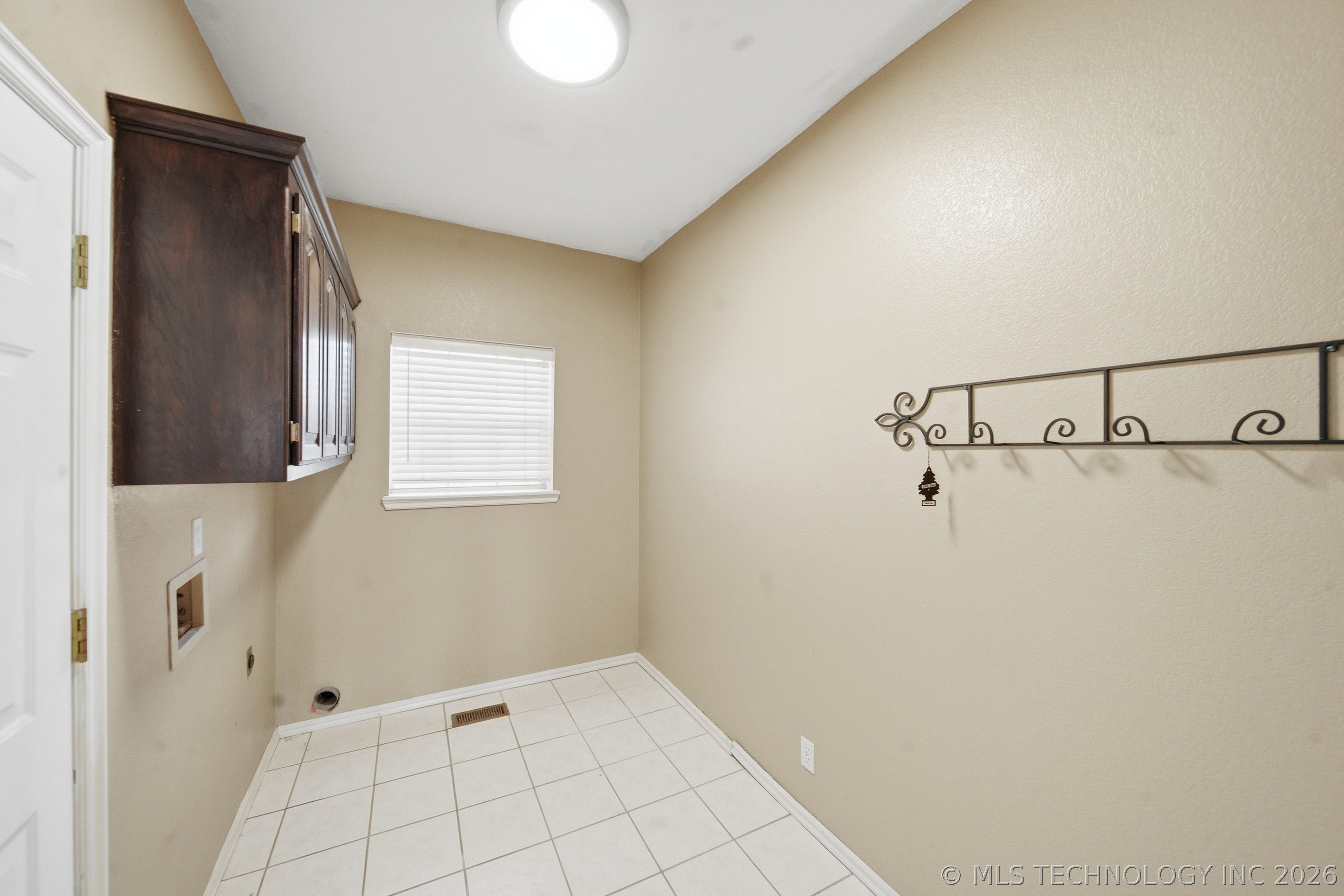 18257 S 132nd East Avenue Property Photo 19