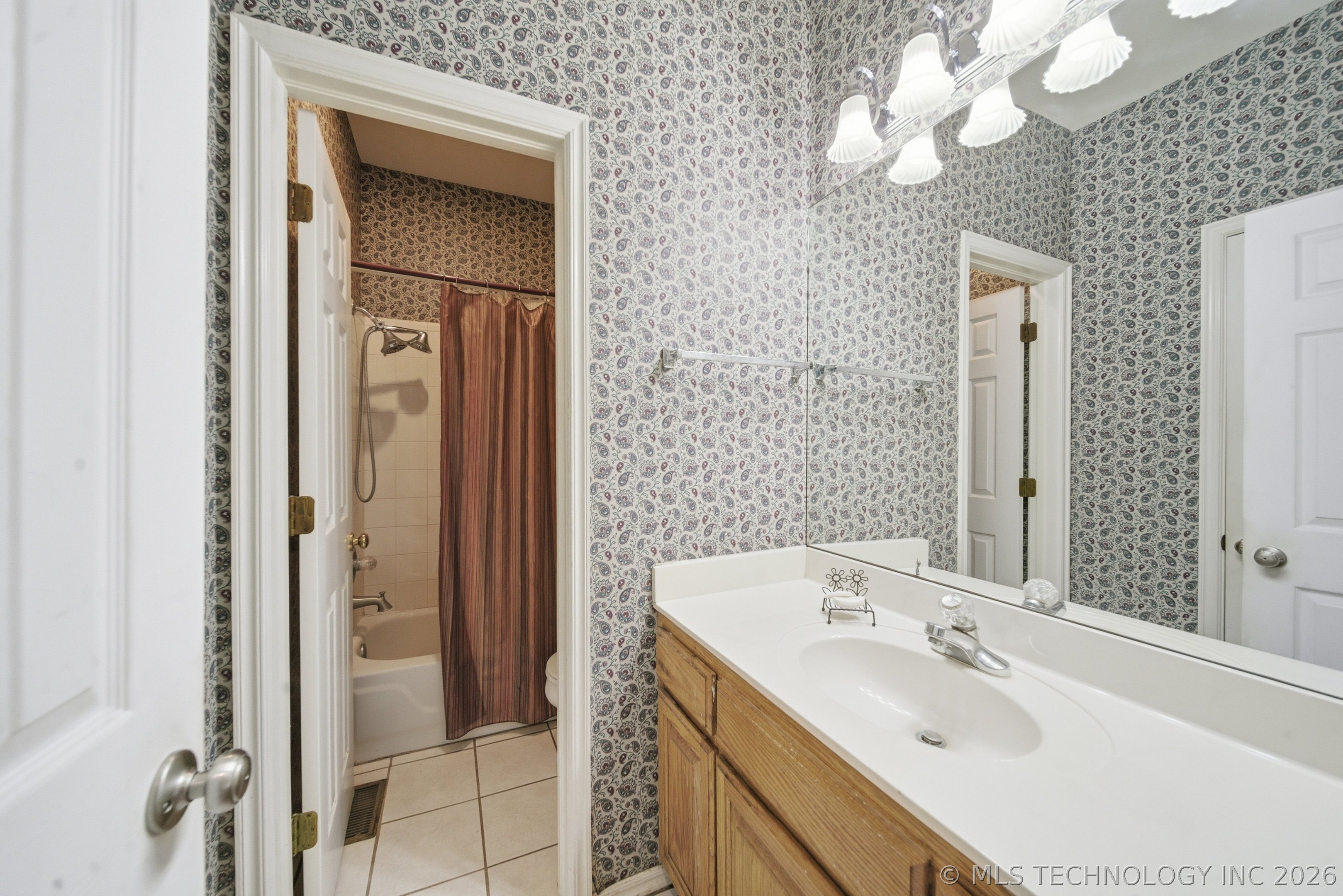 18257 S 132nd East Avenue Property Photo 20