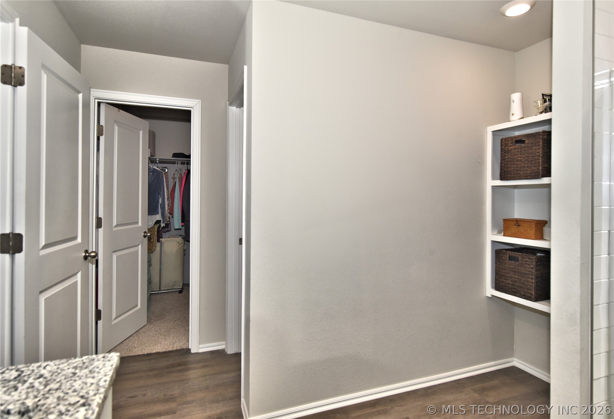 2008 E Vandalia Street Property Photo 24