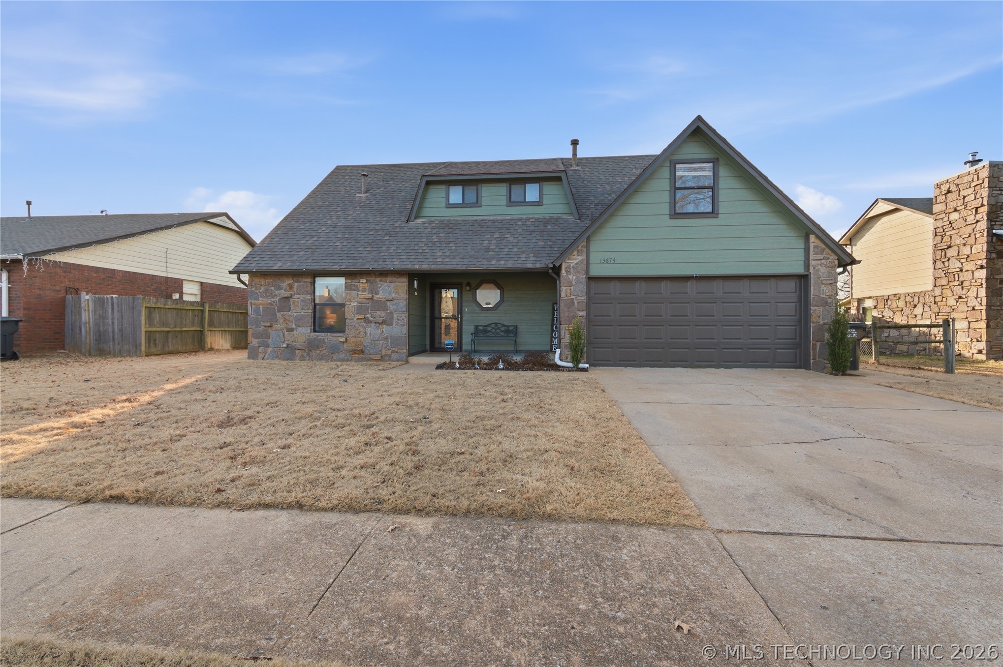 13674 S Maple Street Property Photo 1