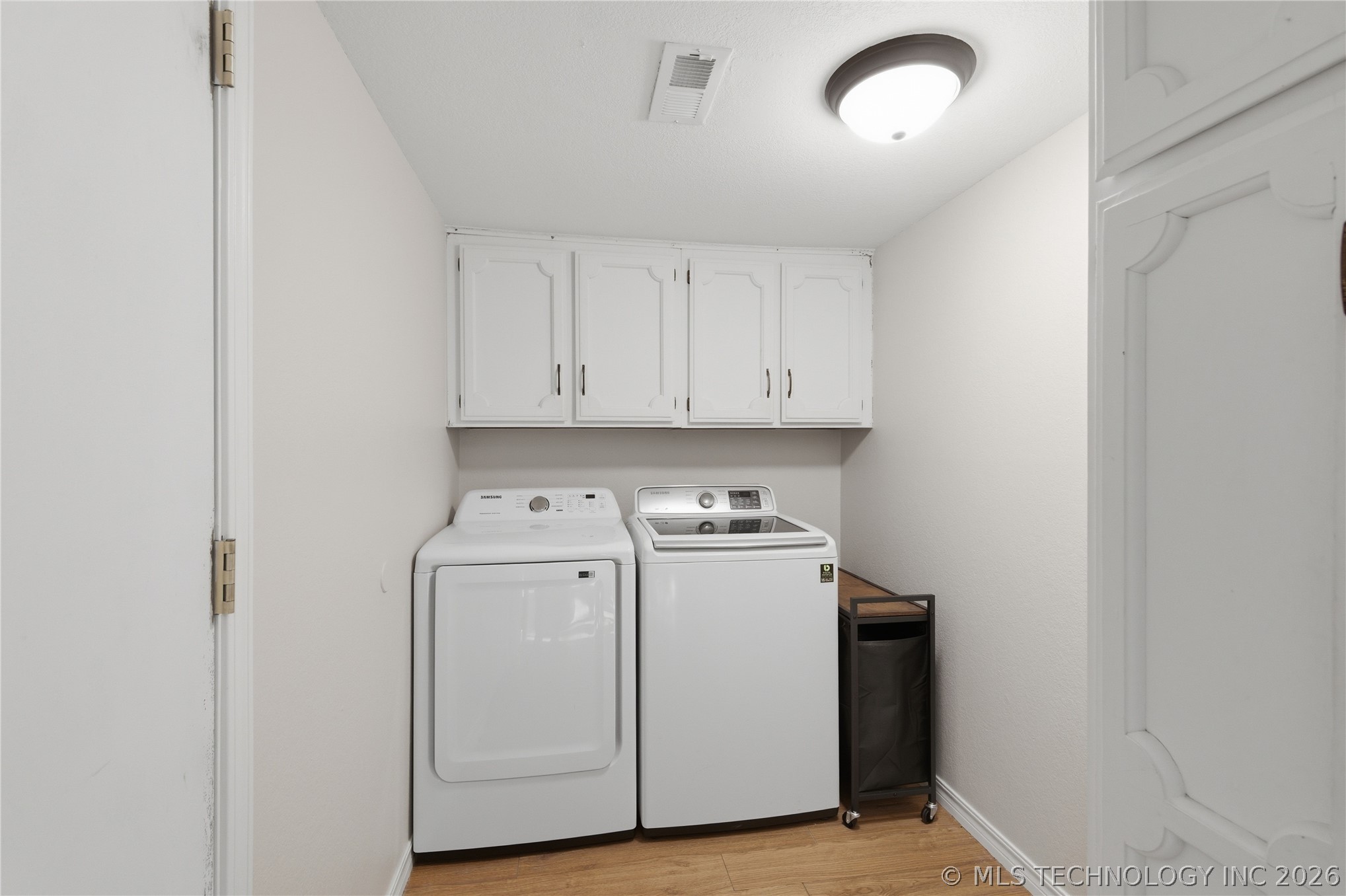 13674 S Maple Street Property Photo 10