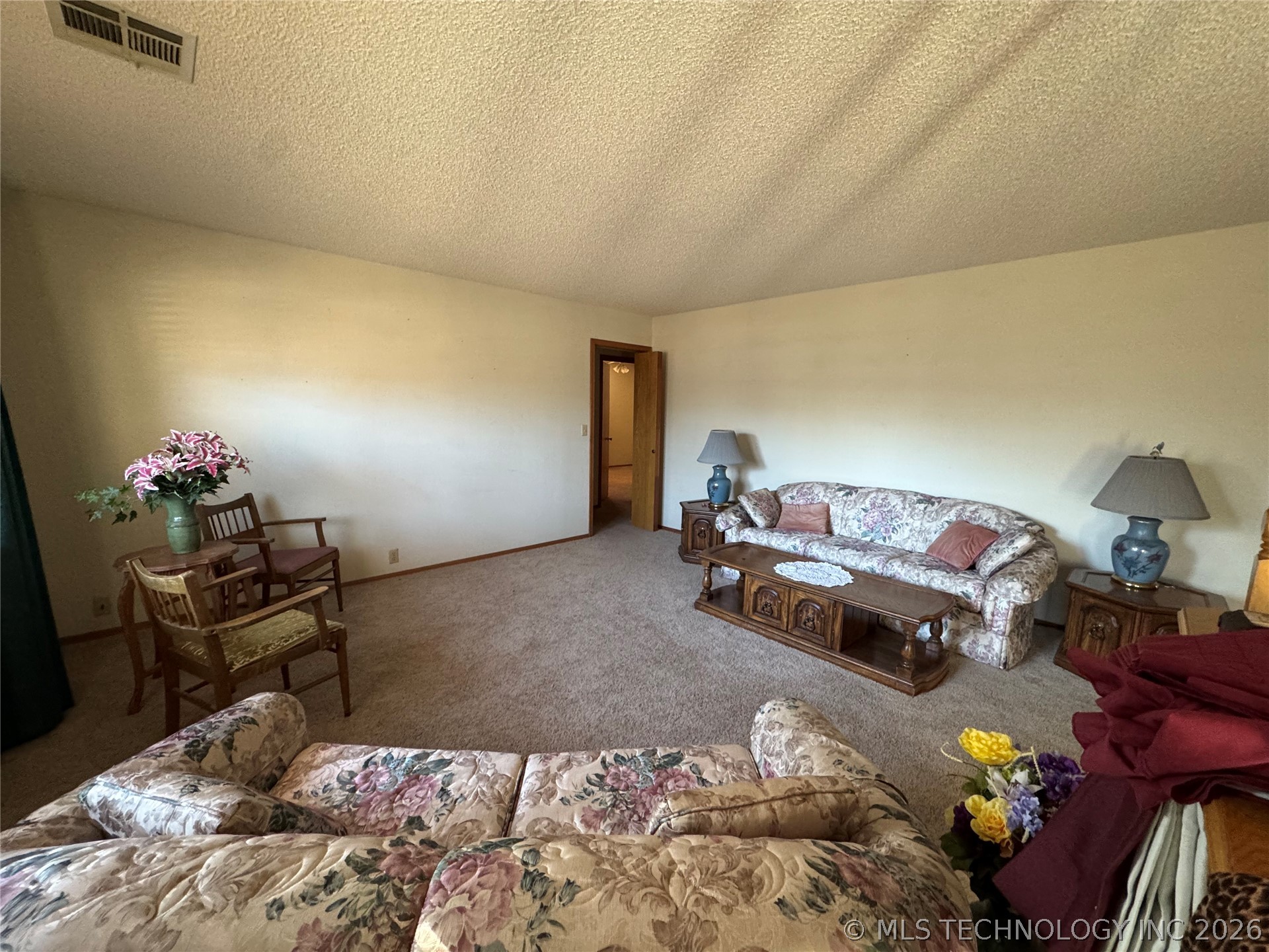 500 Garden Lane Property Photo 5
