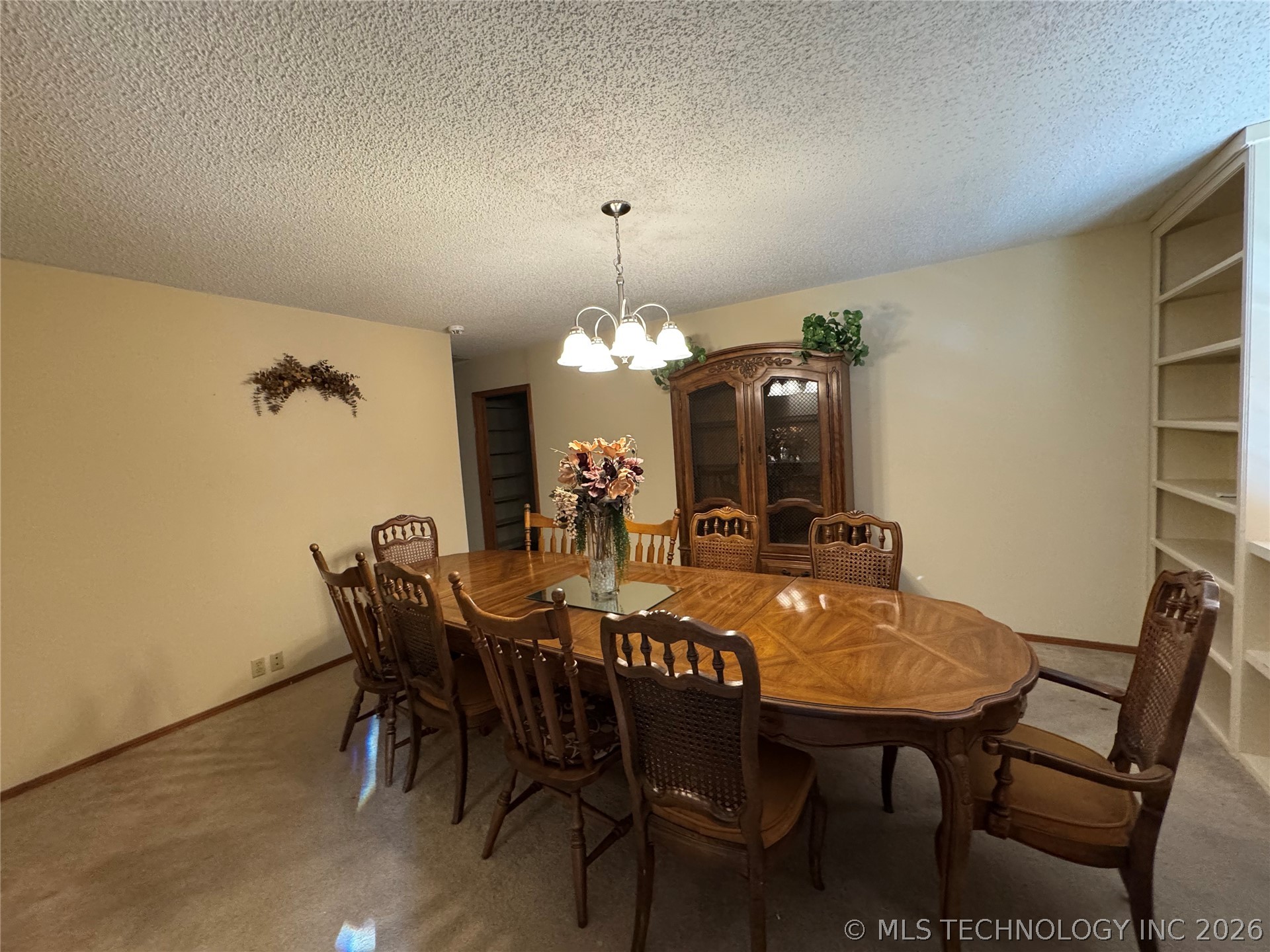 500 Garden Lane Property Photo 6
