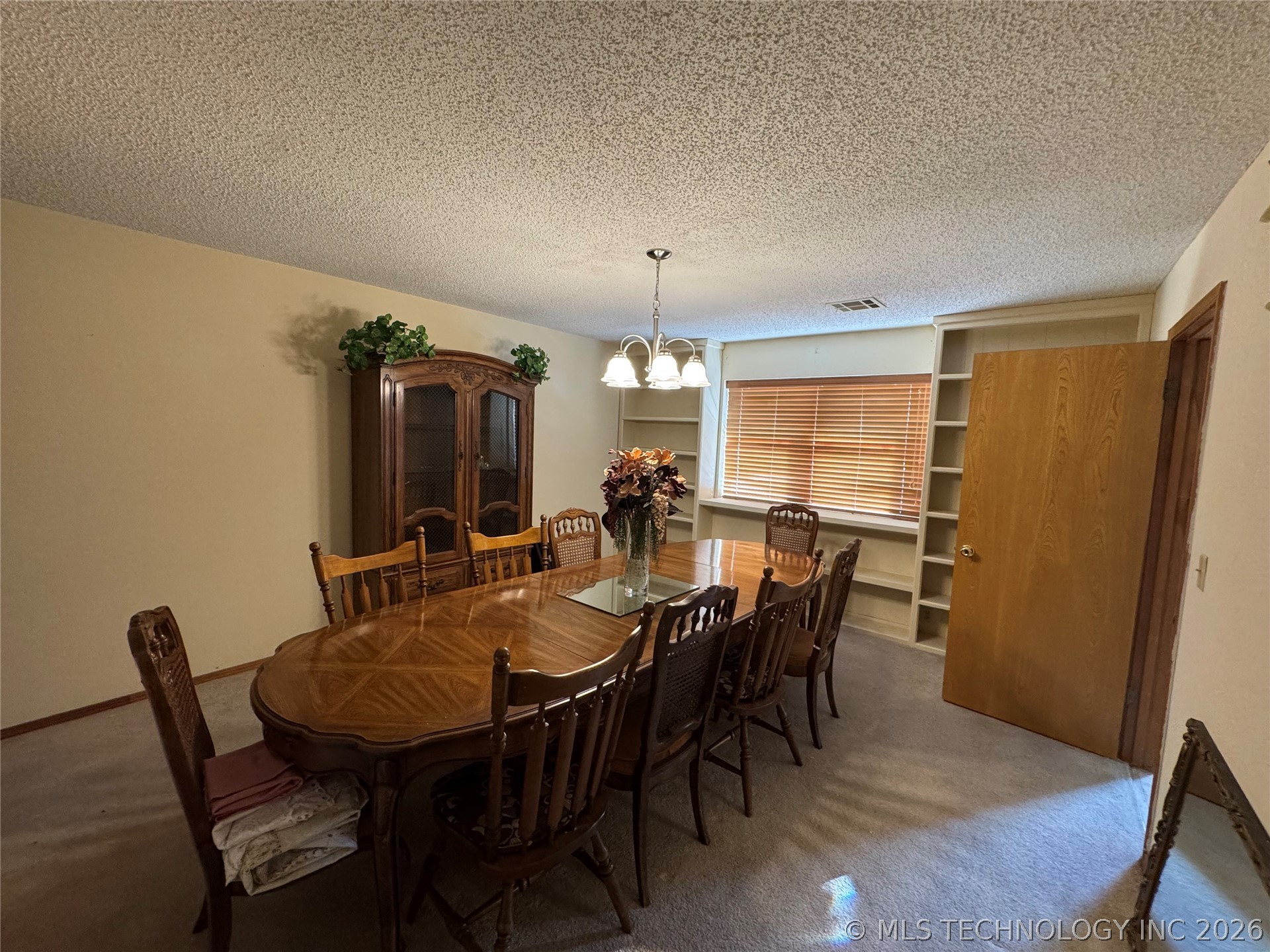 500 Garden Lane Property Photo 7