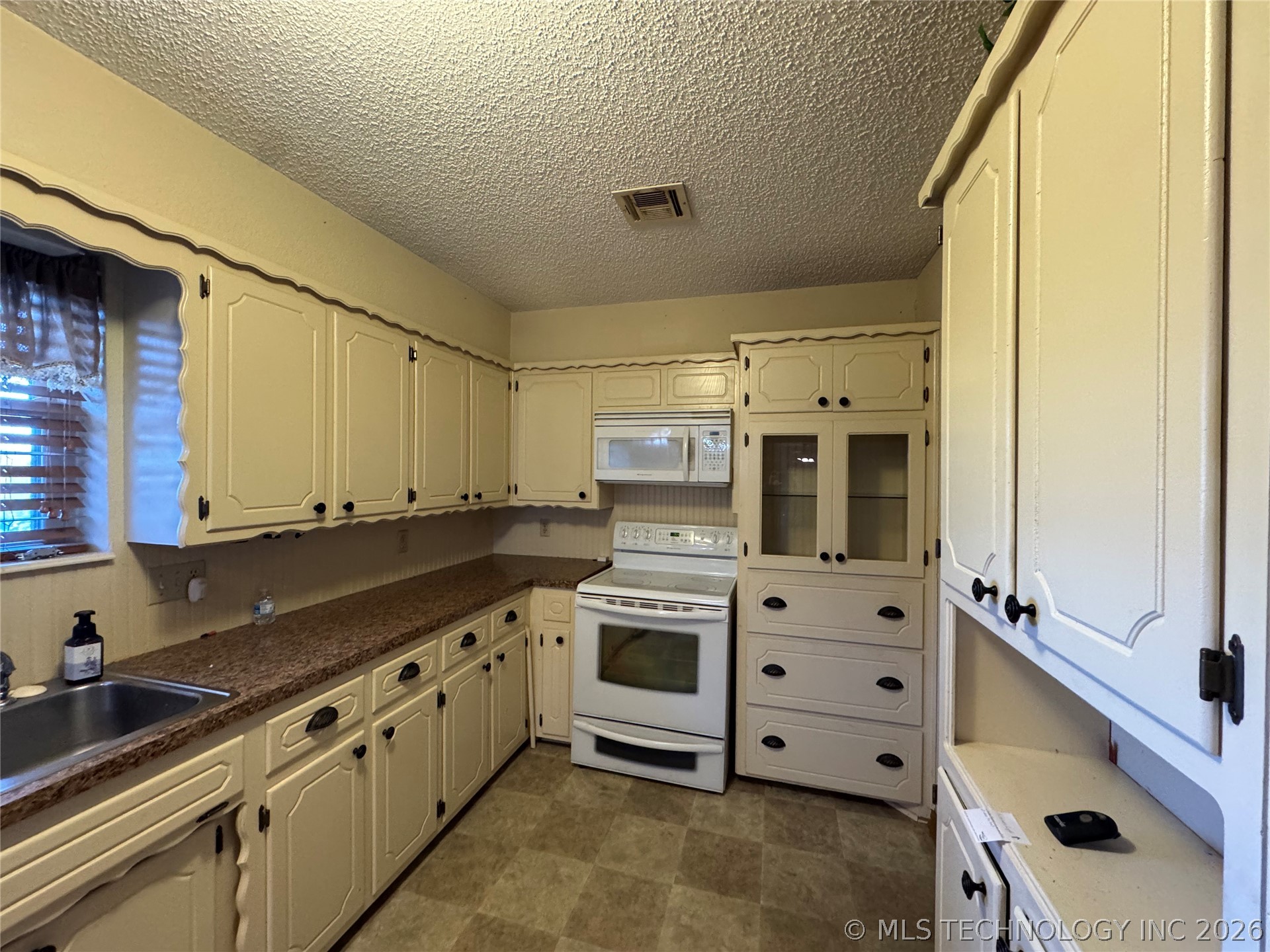 500 Garden Lane Property Photo 22