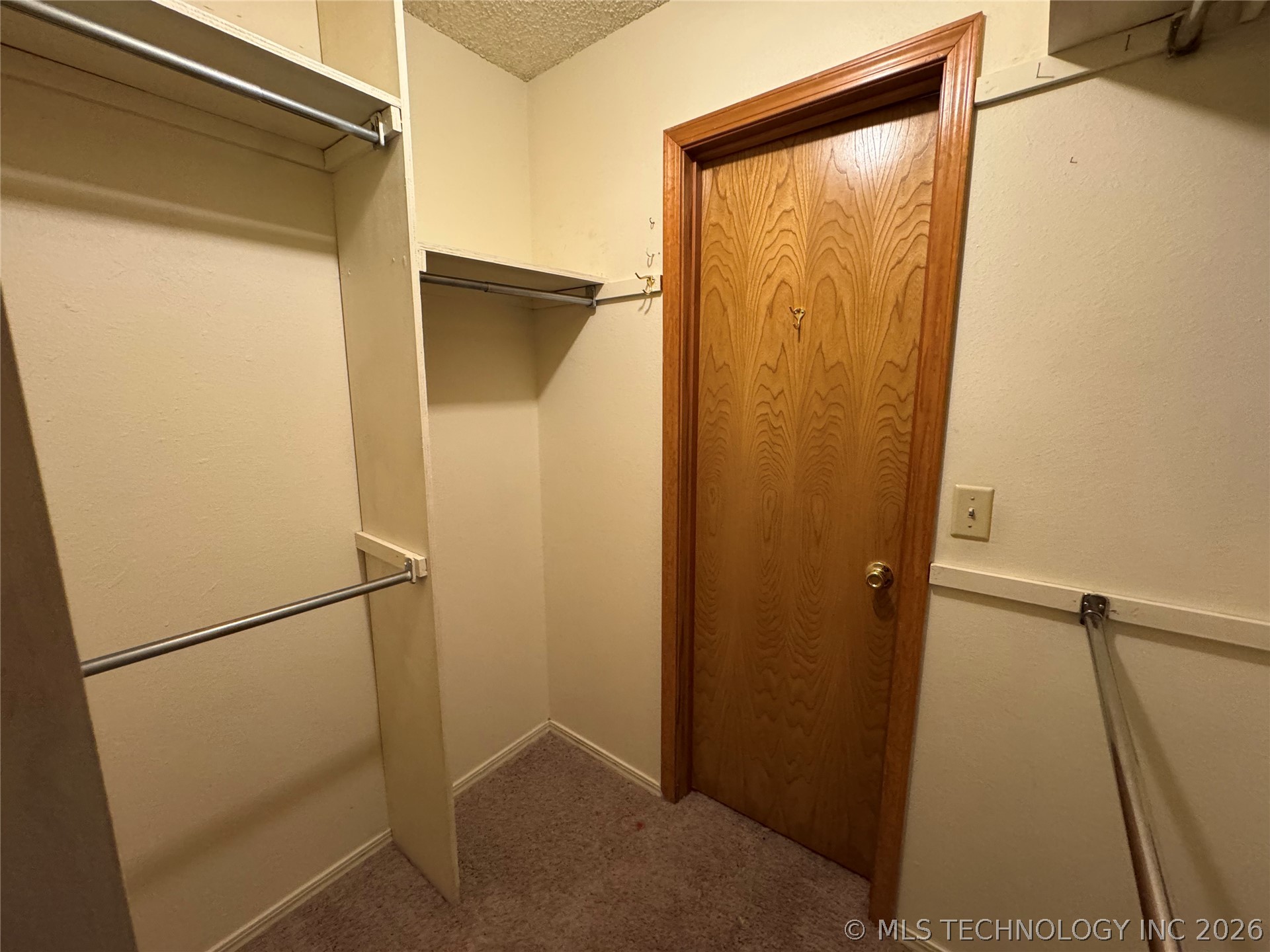 500 Garden Lane Property Photo 35