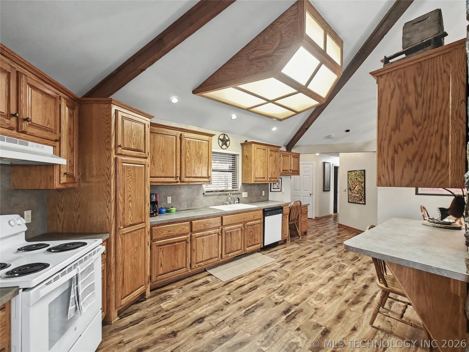 18678 W Sugar Mountain Circle Property Photo 7