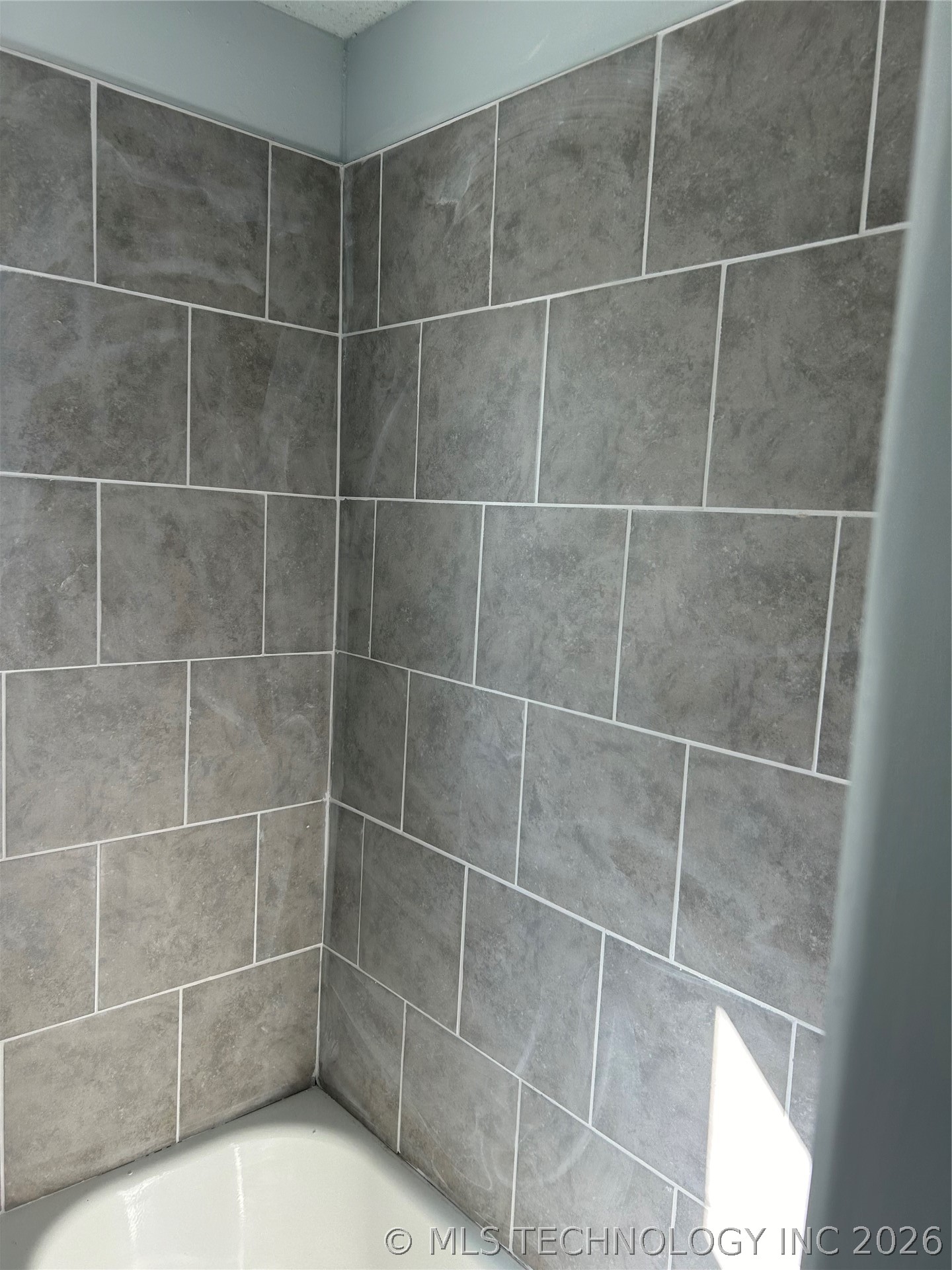 402 F Street Property Photo 6
