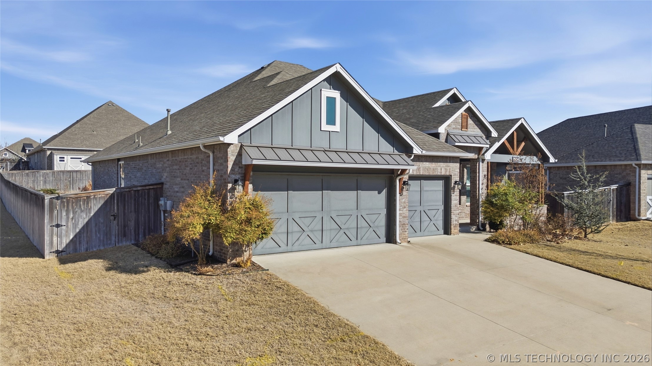 1504 E Mobile Street Property Photo 2