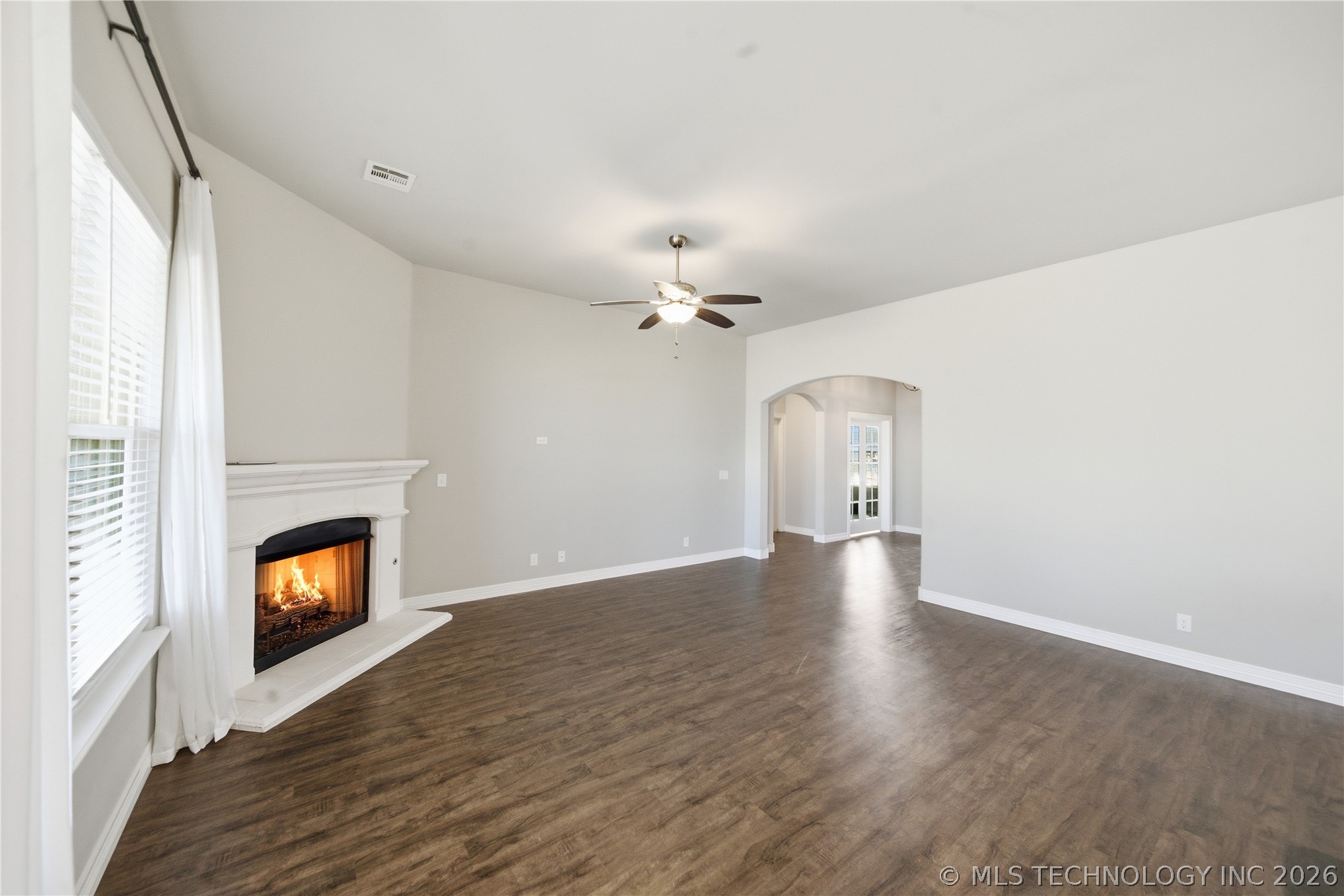1504 E Mobile Street Property Photo 9