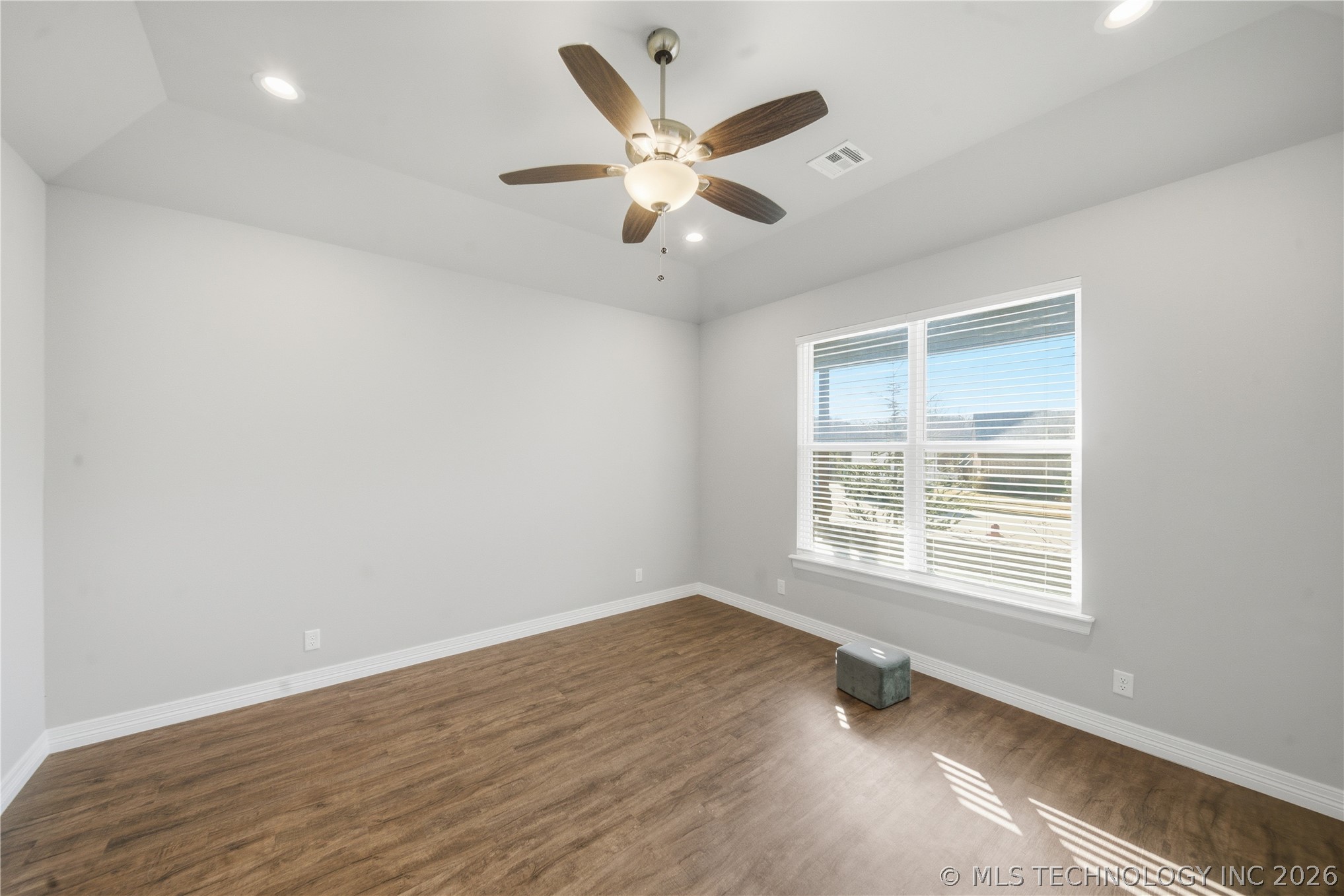 1504 E Mobile Street Property Photo 16
