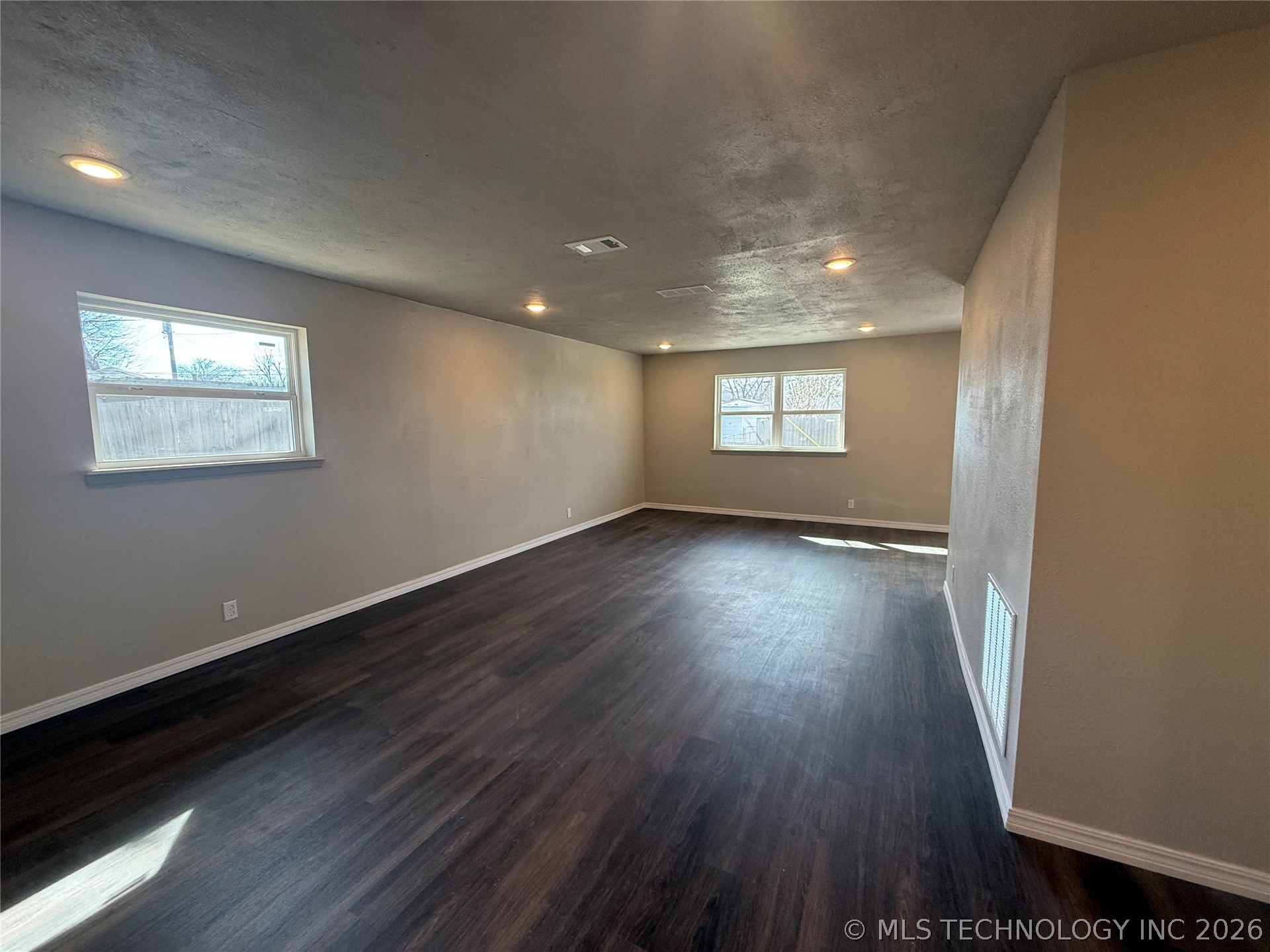 473 N Murray Property Photo 5