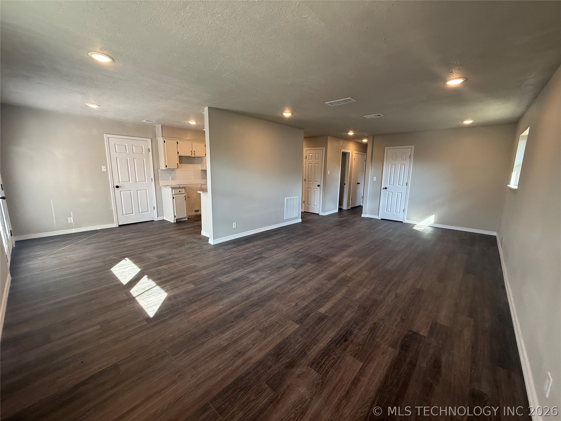 473 N Murray Property Photo 7