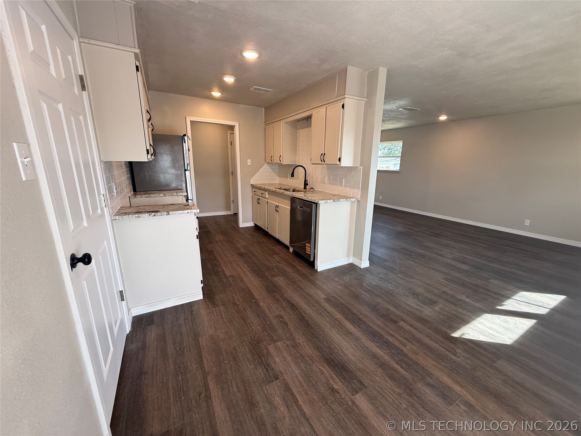 473 N Murray Property Photo 12