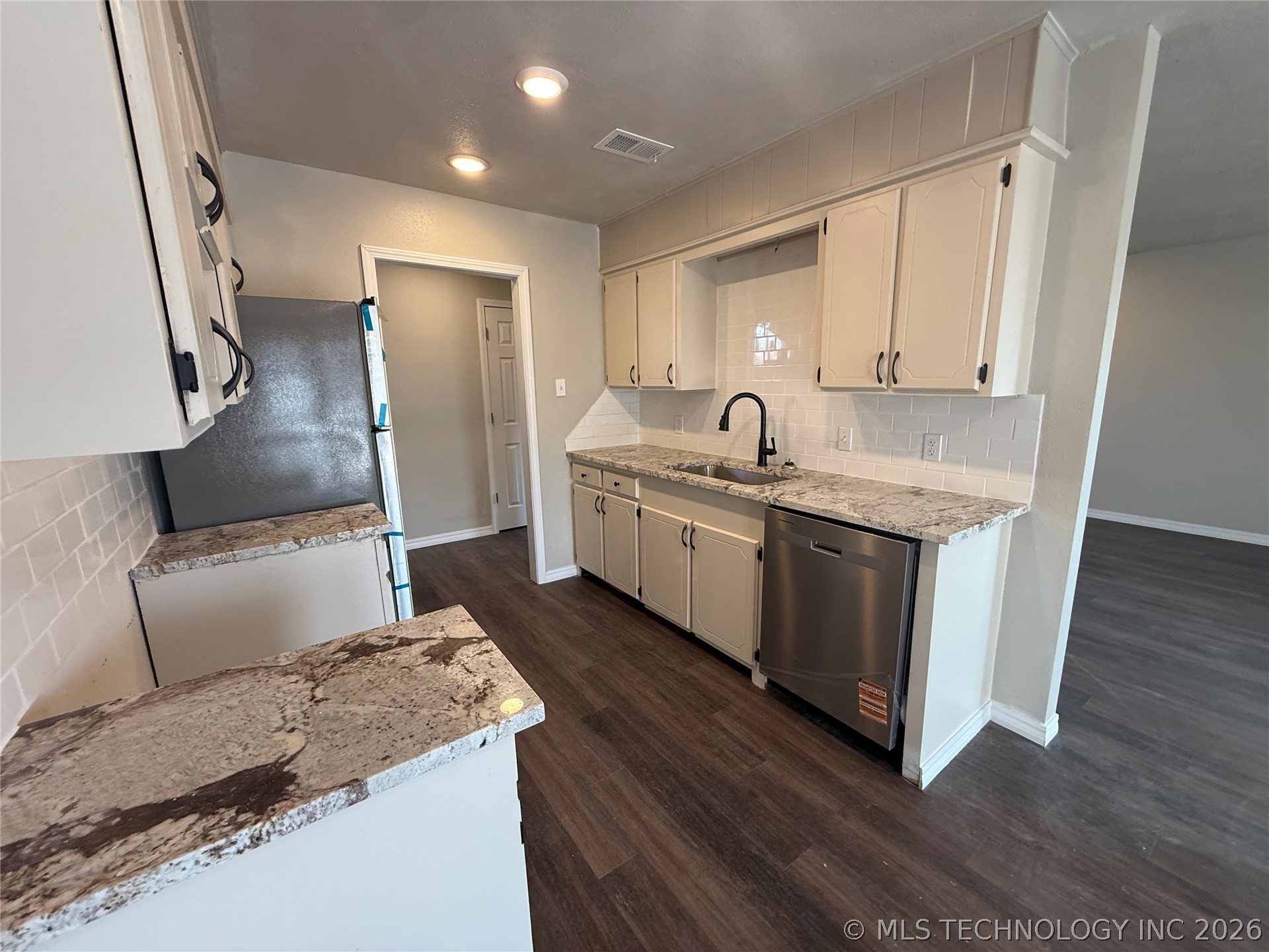 473 N Murray Property Photo 13