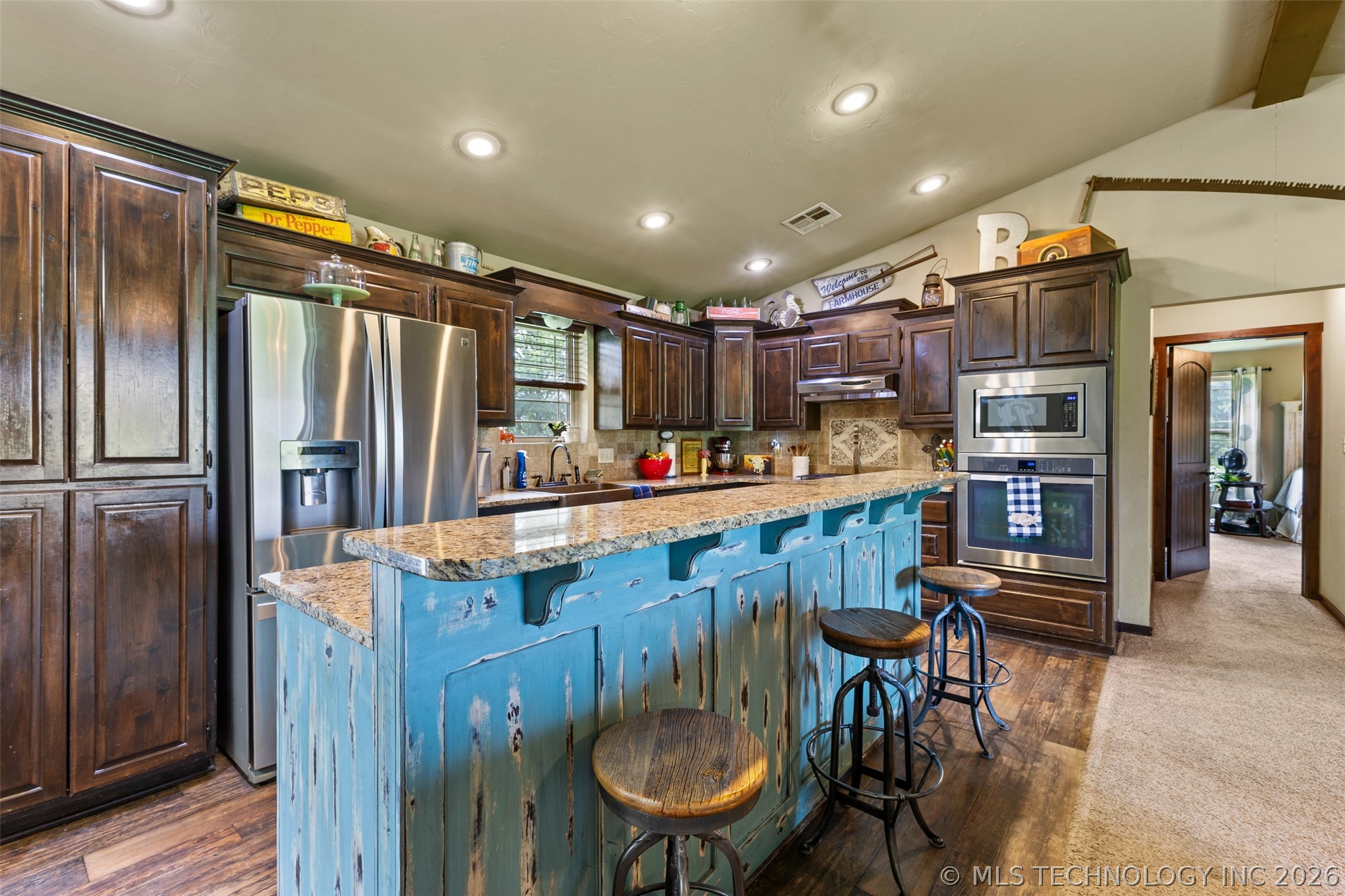 16537 County Road 3720 Property Photo 12