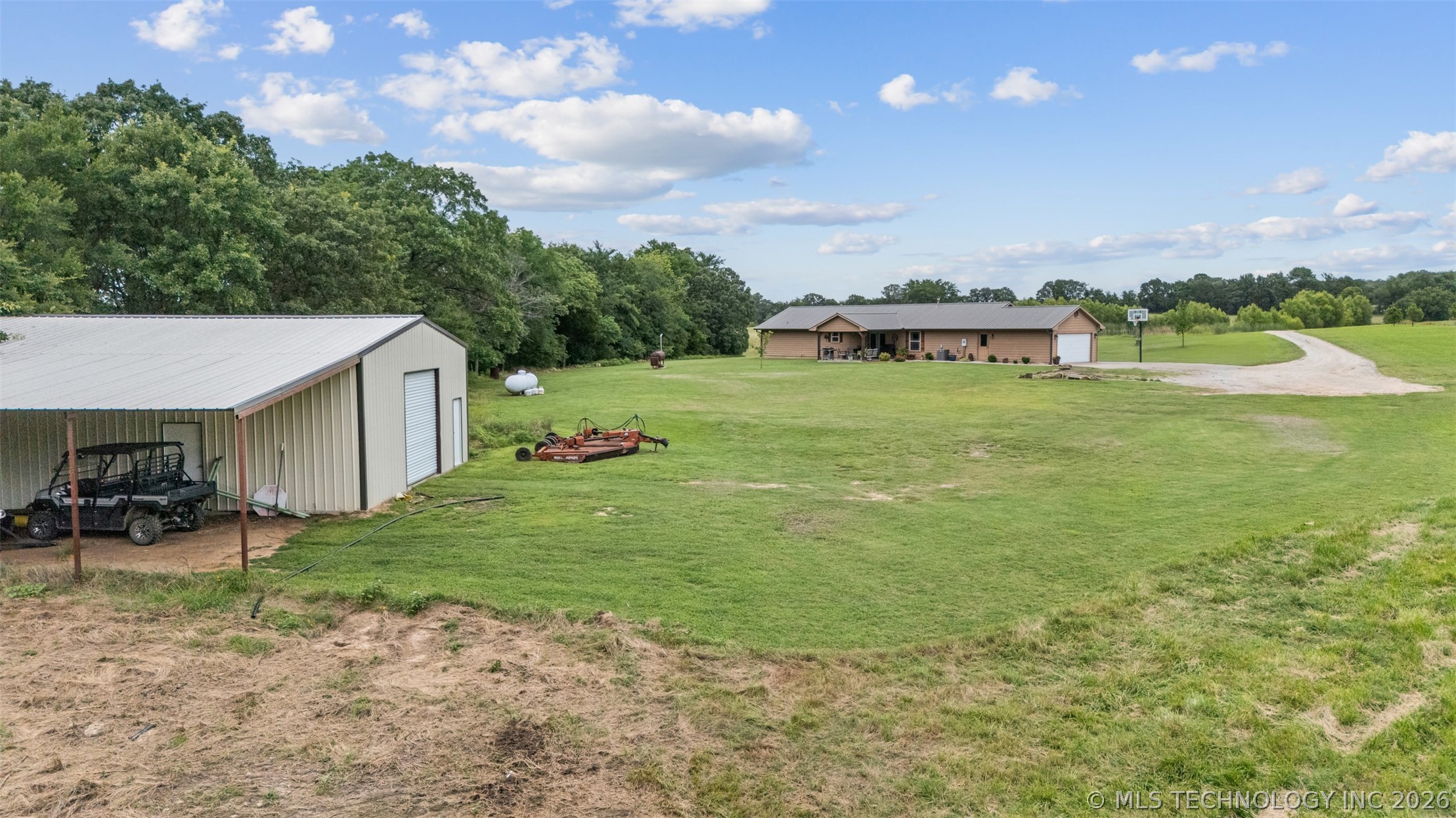 16537 County Road 3720 Property Photo 42