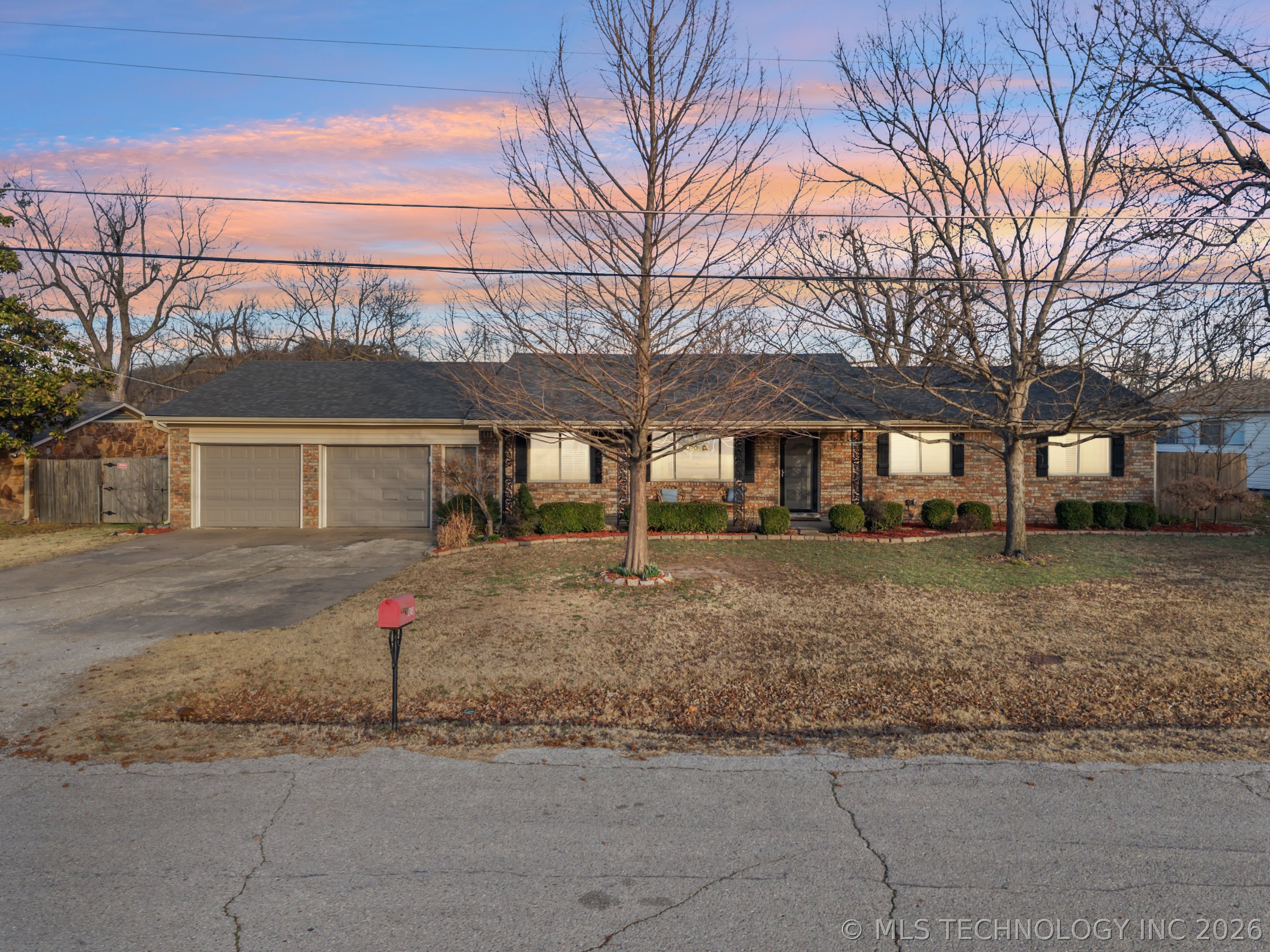3745 S 60th West Avenue Property Photo 1