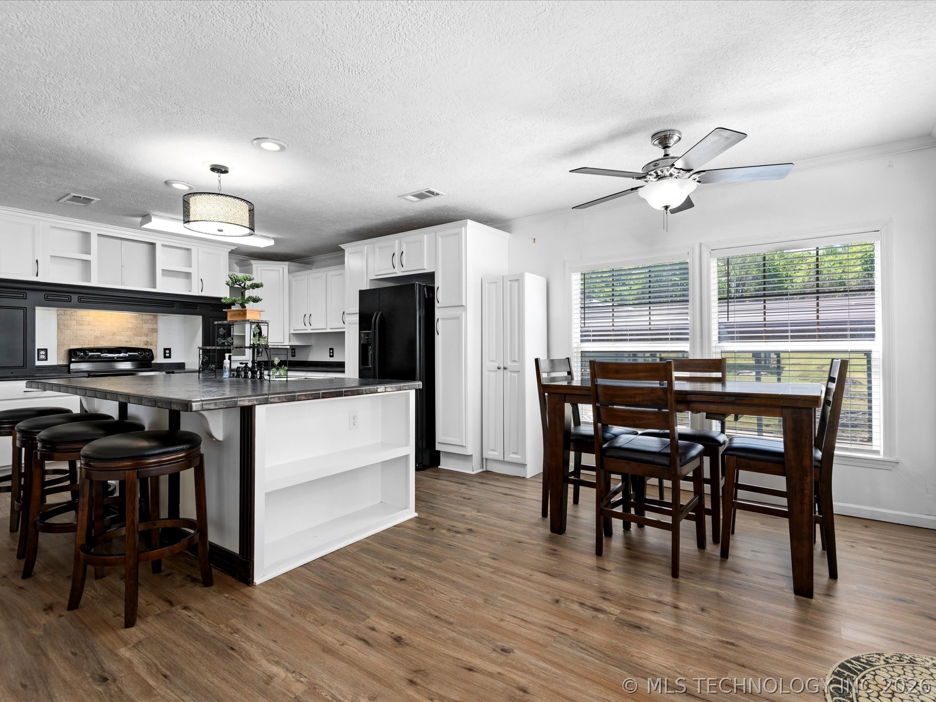705 Palmer Avenue Property Photo 8