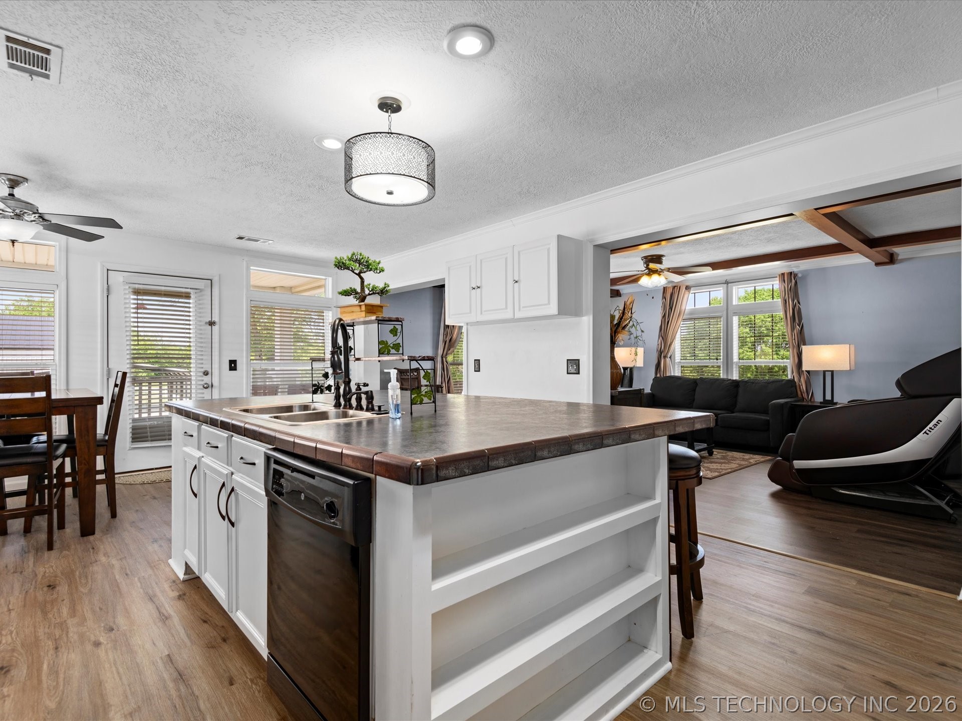 705 Palmer Avenue Property Photo 10