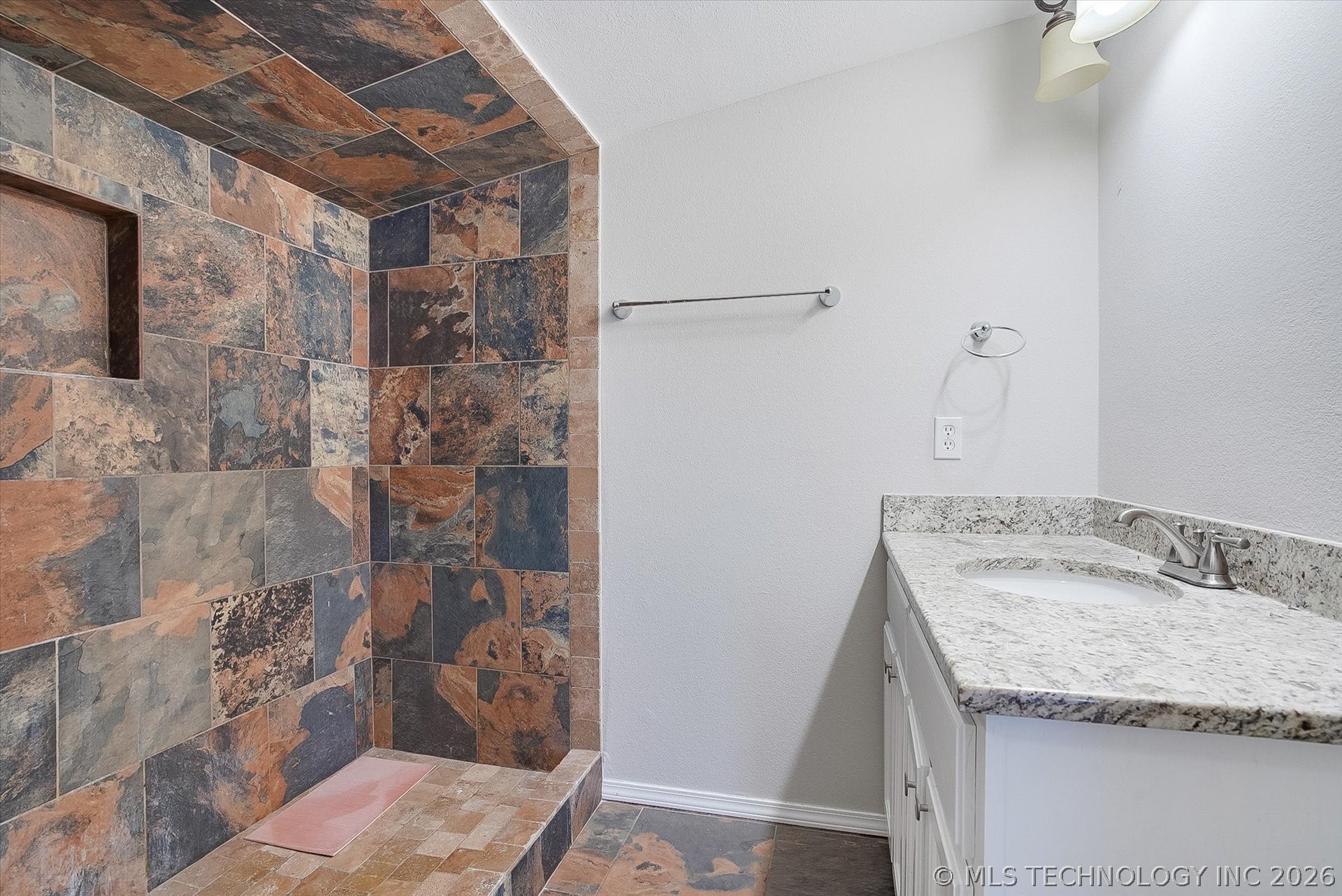 26175 E 93rd Street S Property Photo 44