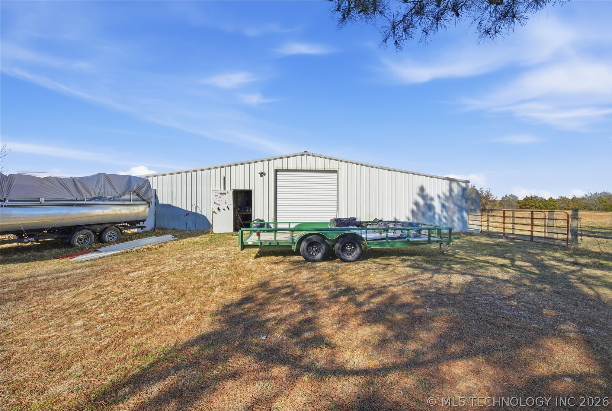 2405 W Chicken Fight Road Property Photo 6