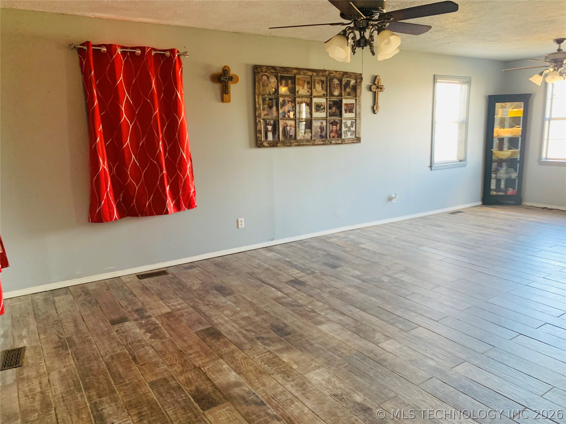 2405 W Chicken Fight Road Property Photo 22