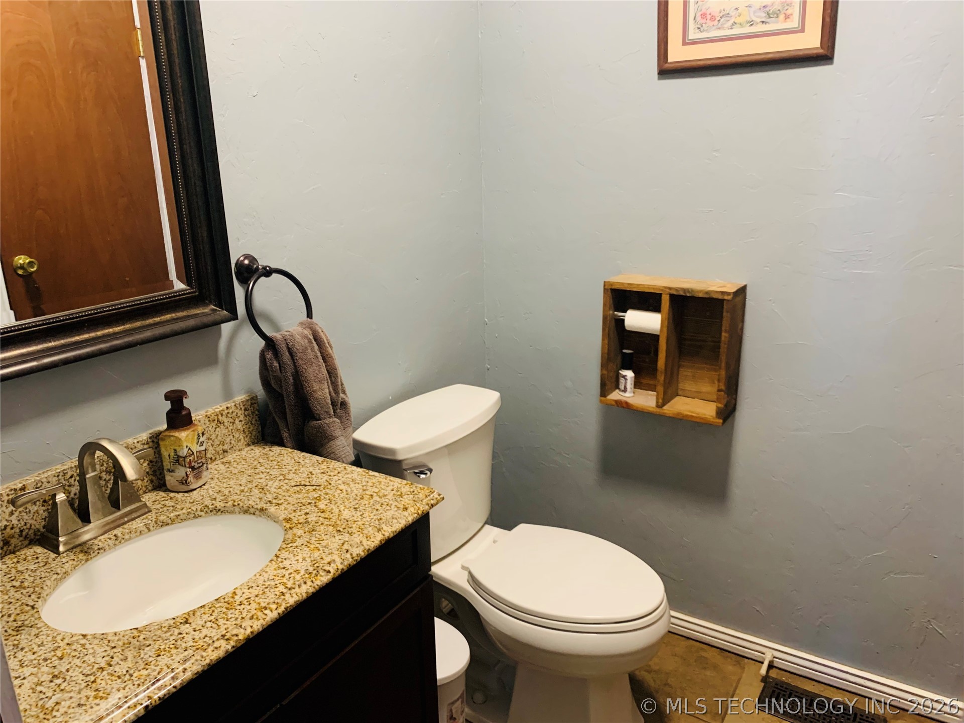 2405 W Chicken Fight Road Property Photo 24