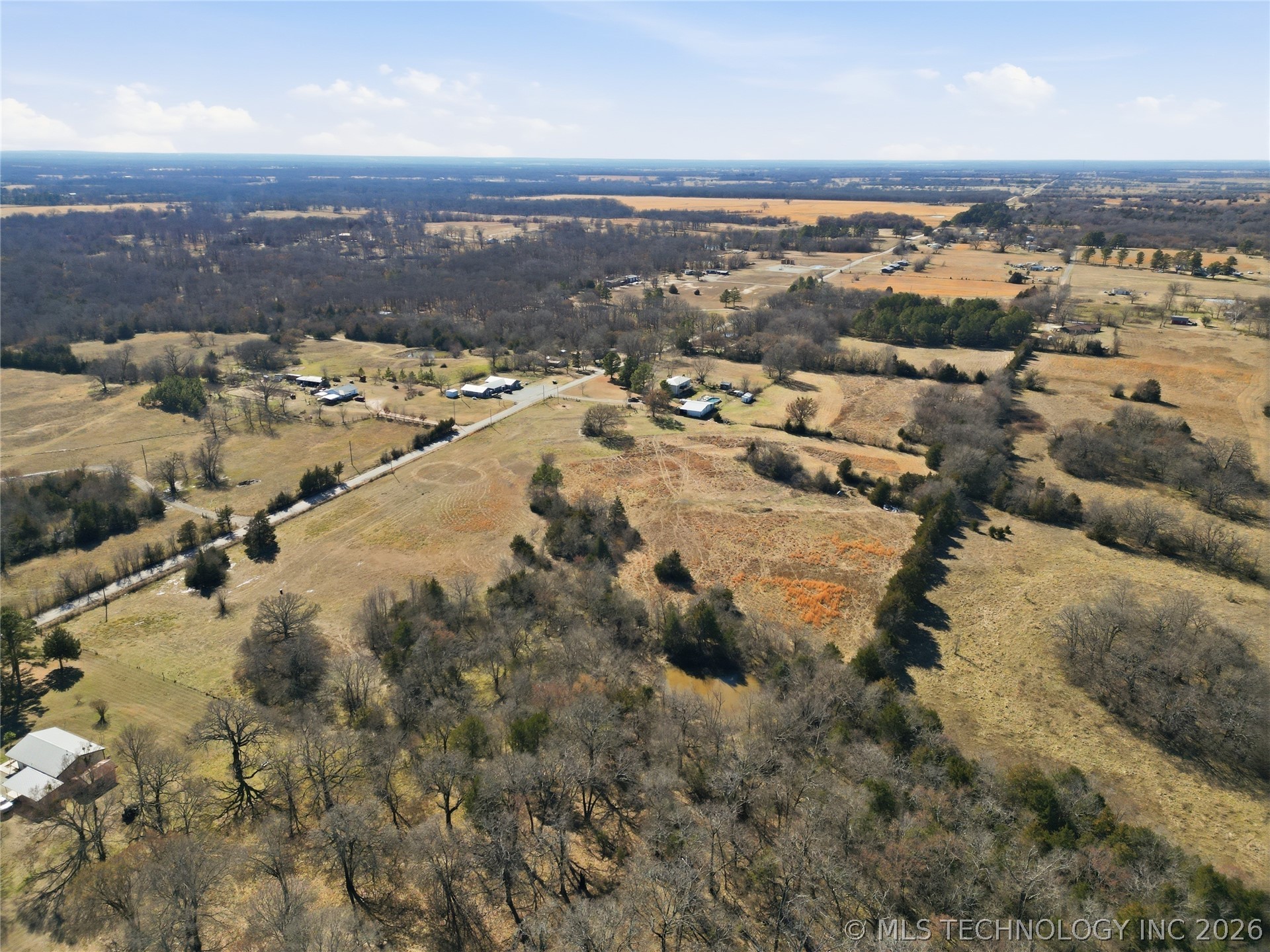 2405 W Chicken Fight Road Property Photo 57