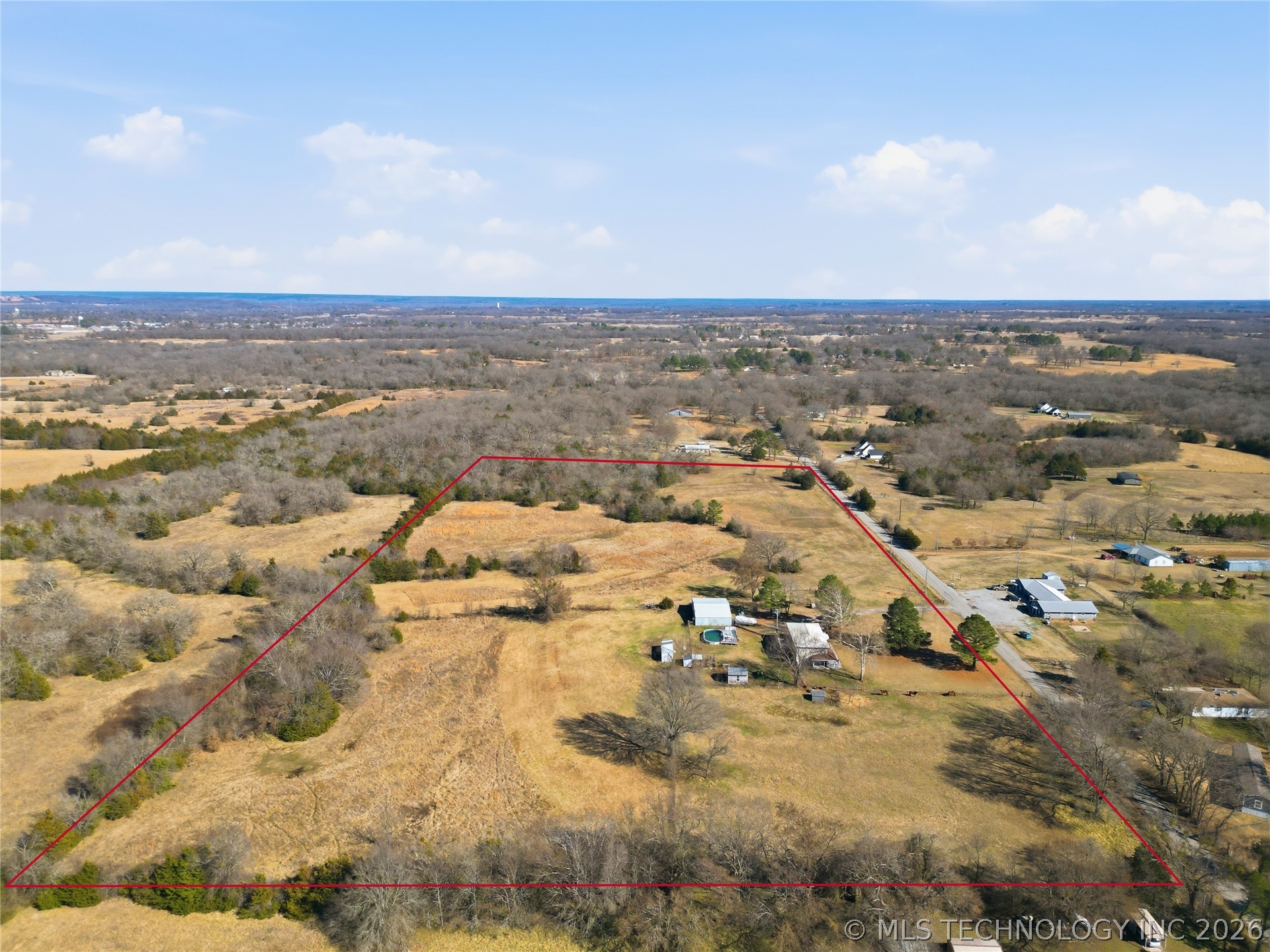 2405 W Chicken Fight Road Property Photo 60