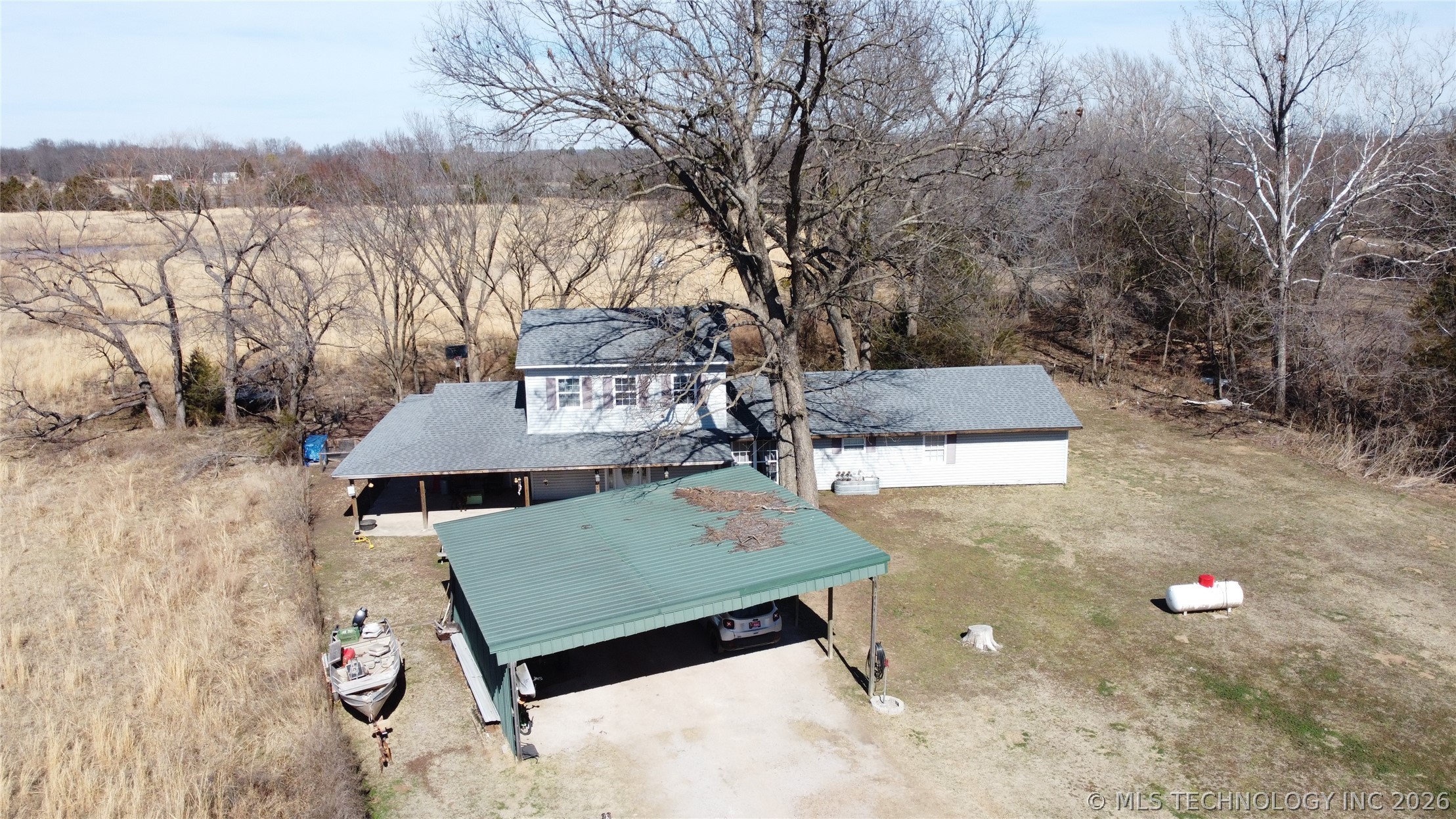 370168 E 970 Road Property Photo 2