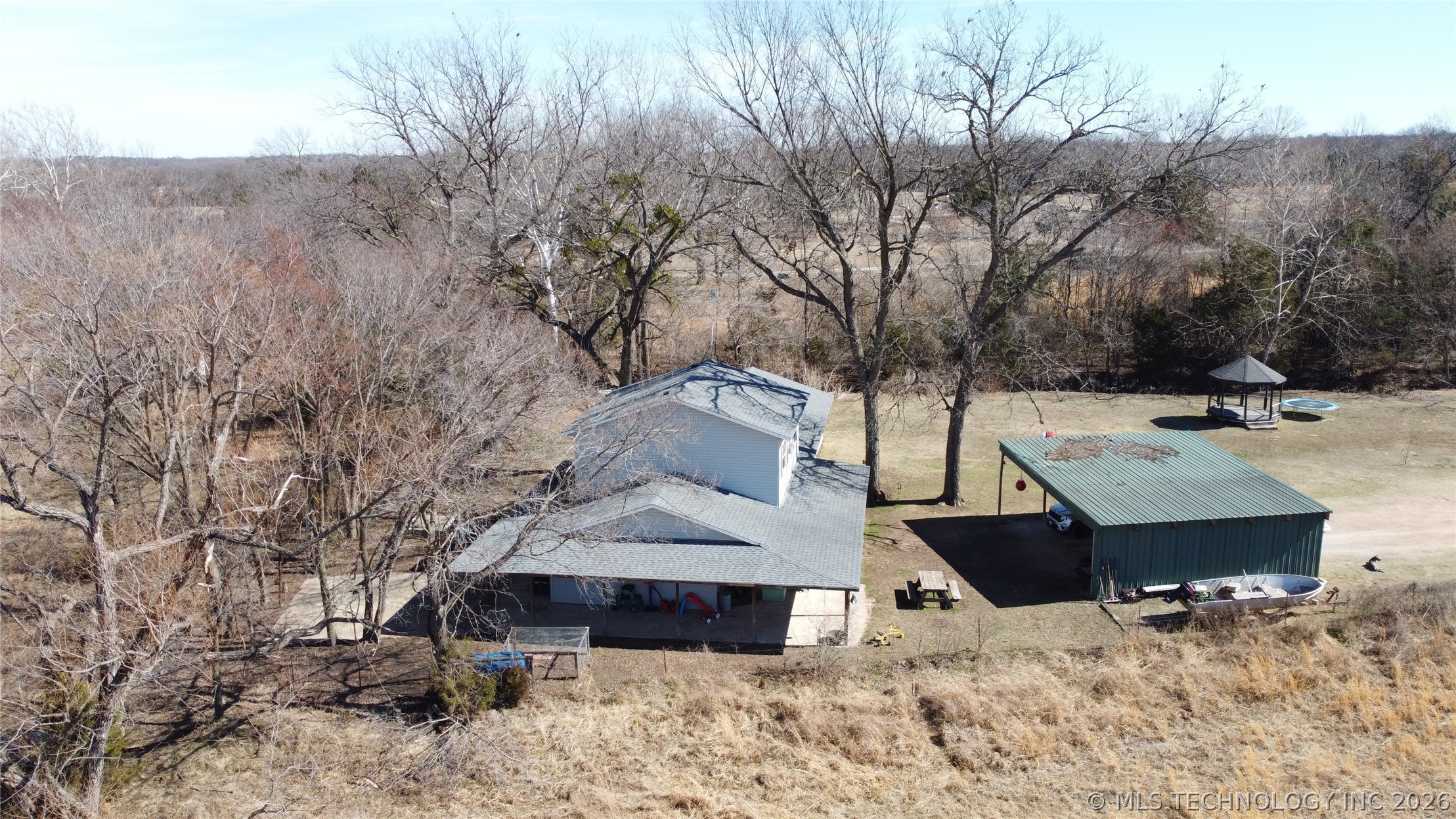 370168 E 970 Road Property Photo 3