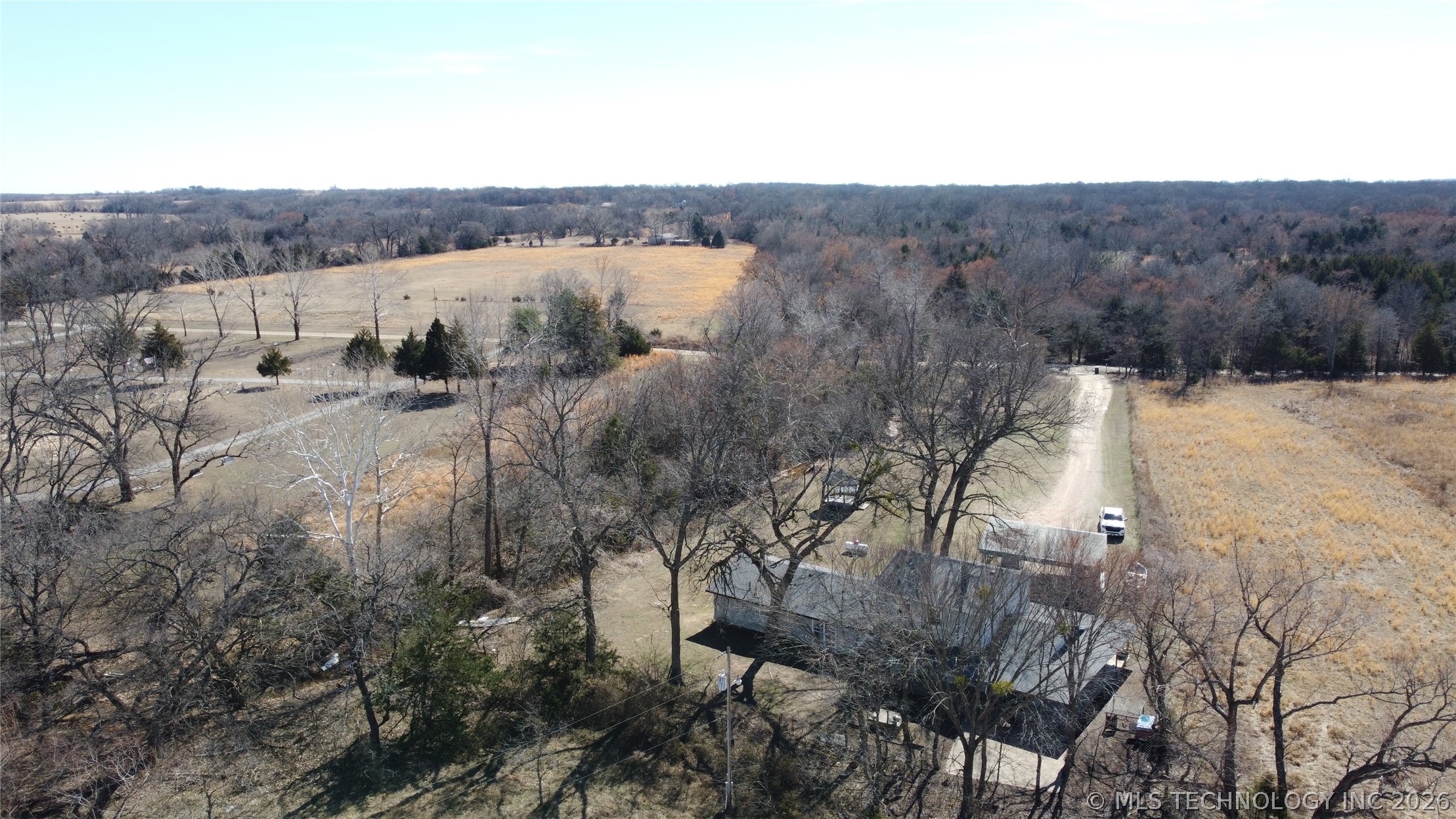 370168 E 970 Road Property Photo 4