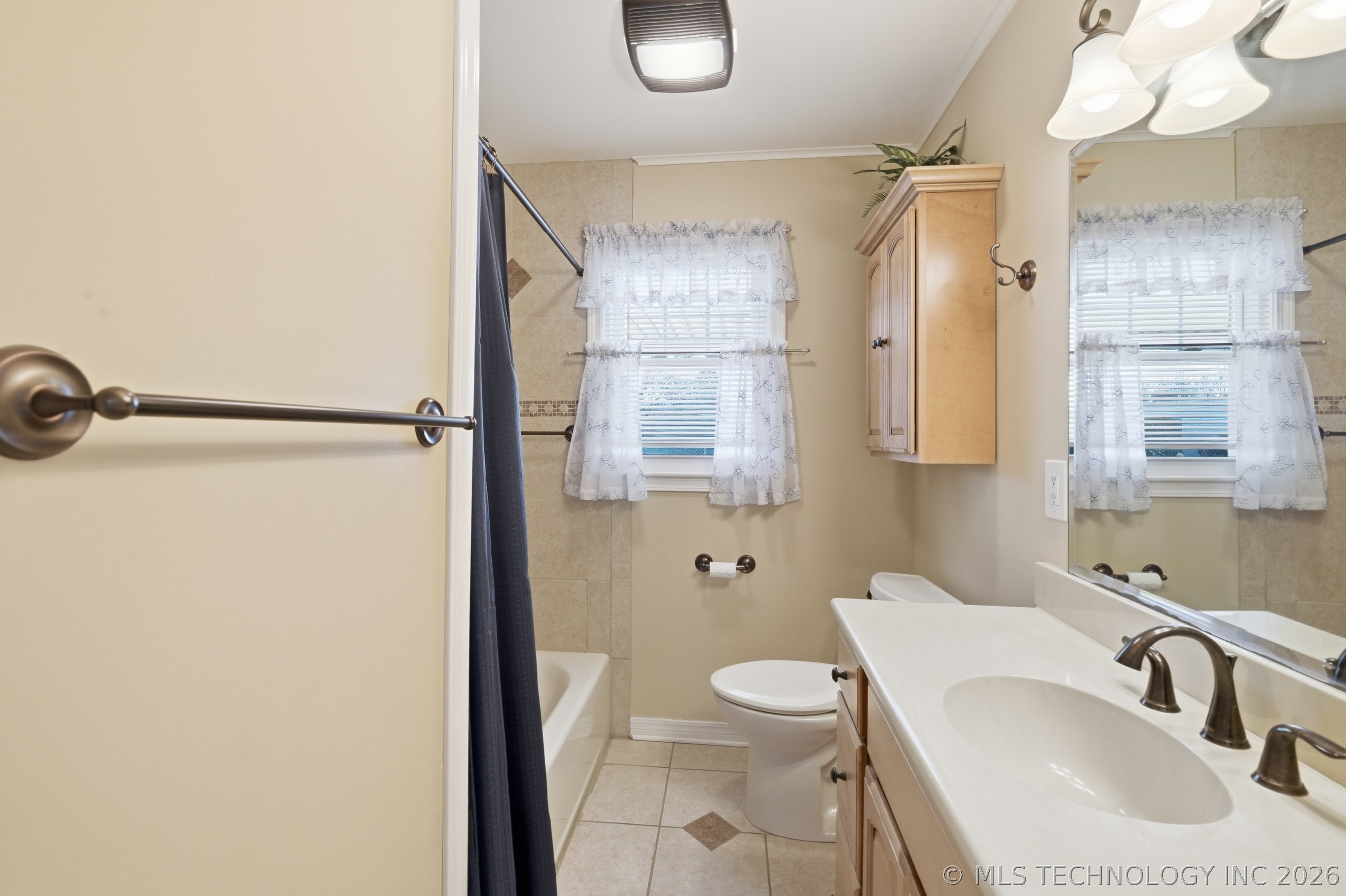 4704 E 46th Street Property Photo 16