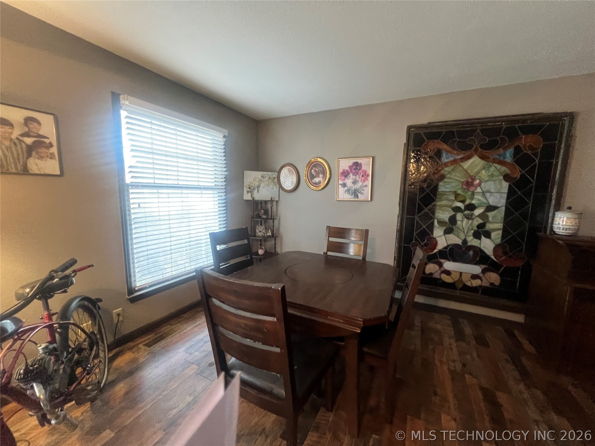 2715 Haskell Boulevard 2715 Property Photo 4