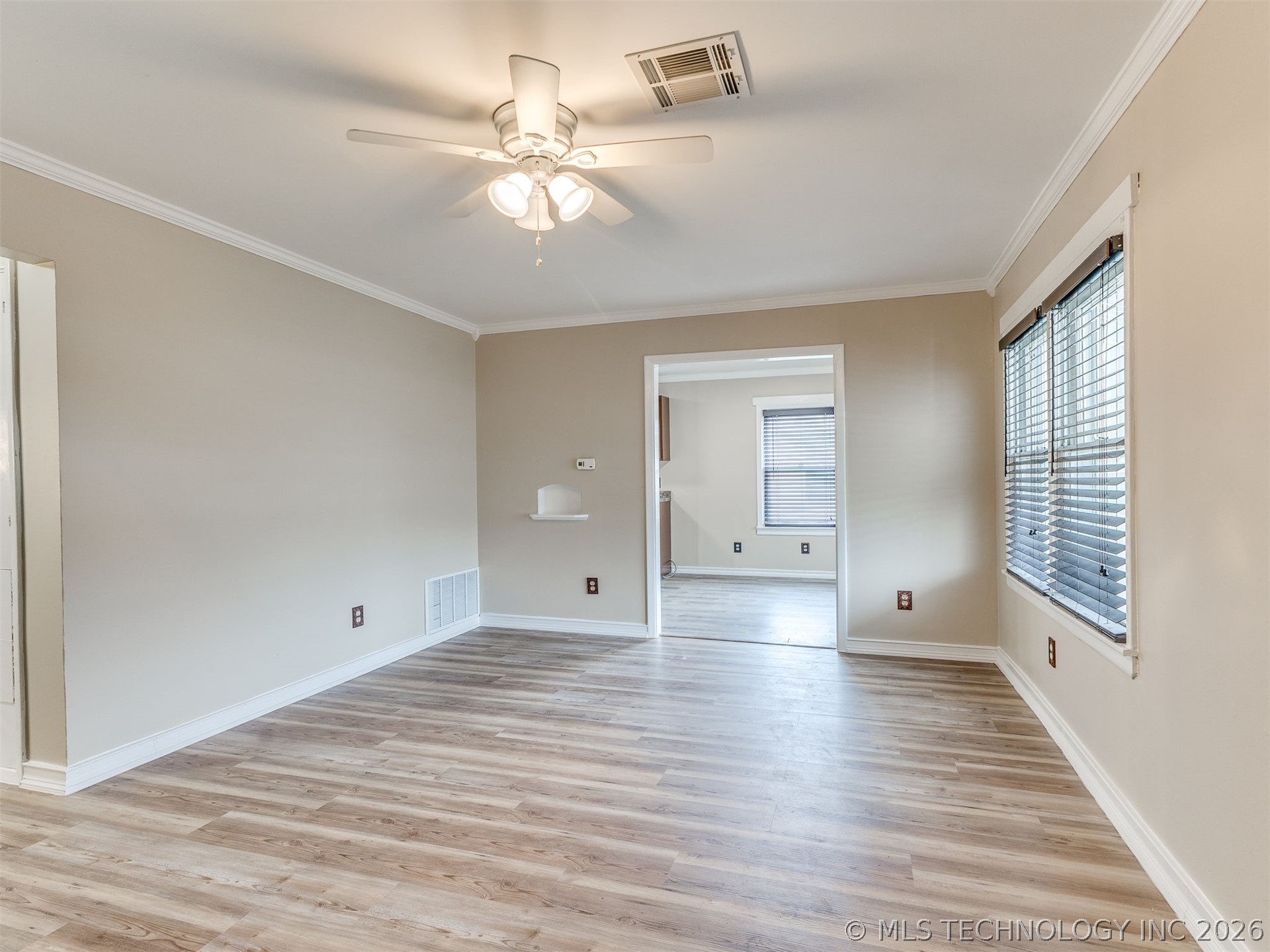 632 S Walnut Street Property Photo 3