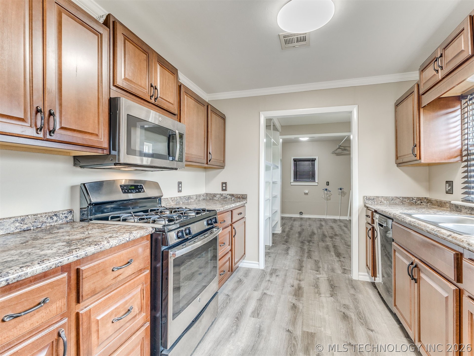 632 S Walnut Street Property Photo 5