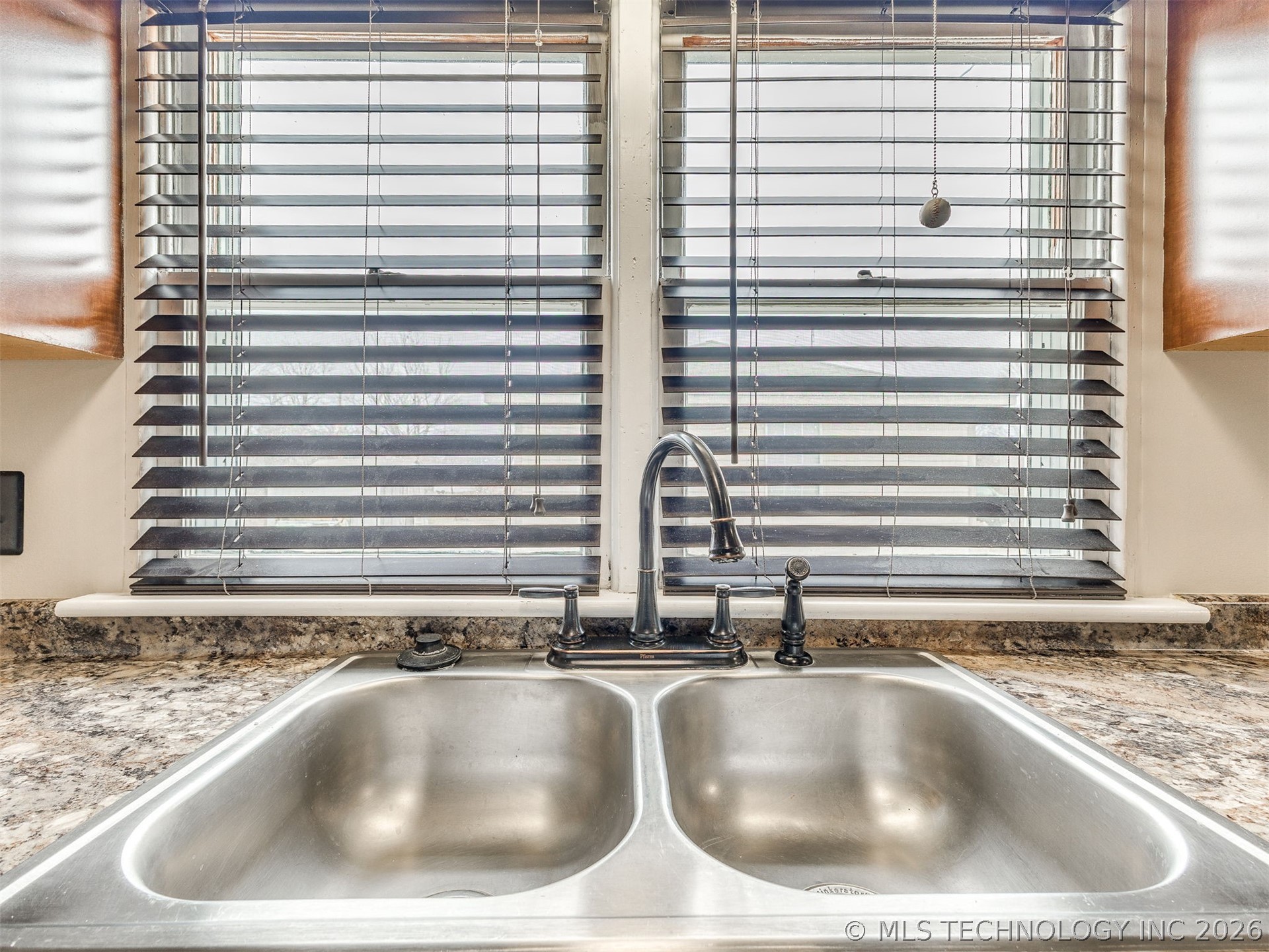 632 S Walnut Street Property Photo 7