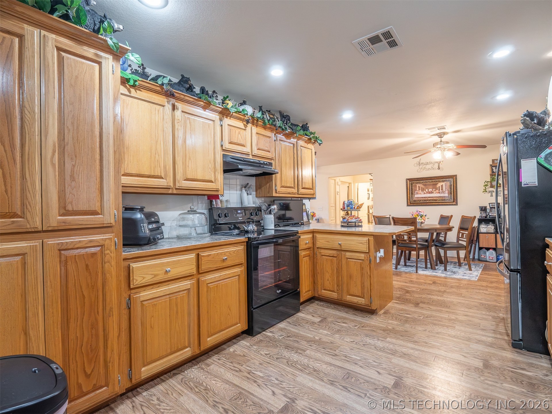408 S 10th Property Photo 13