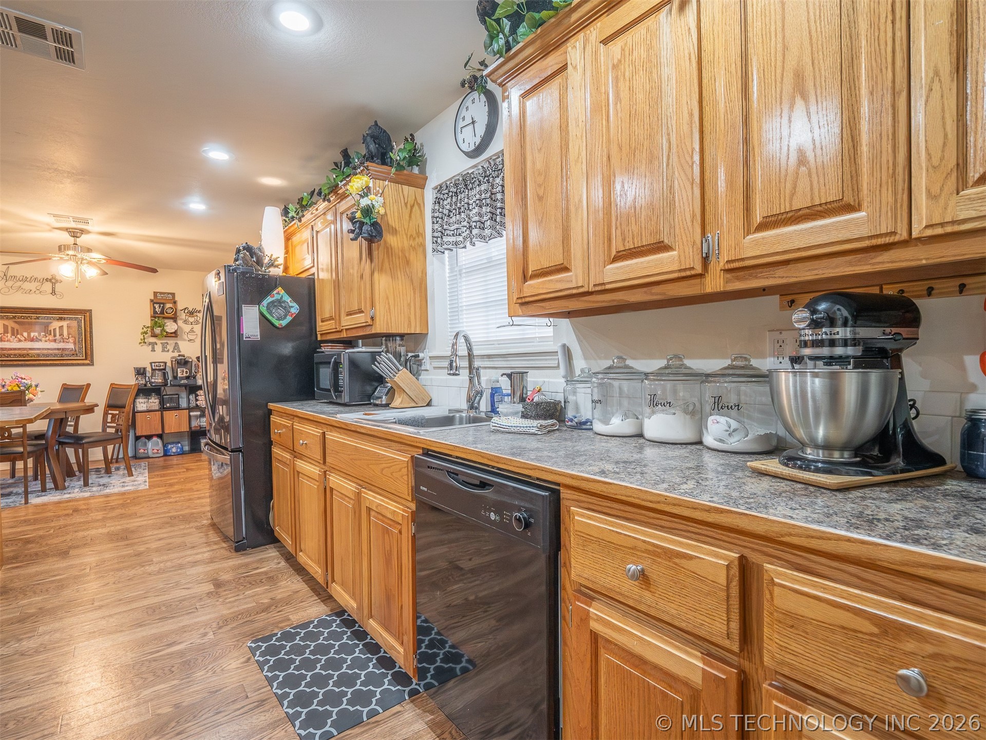 408 S 10th Property Photo 14