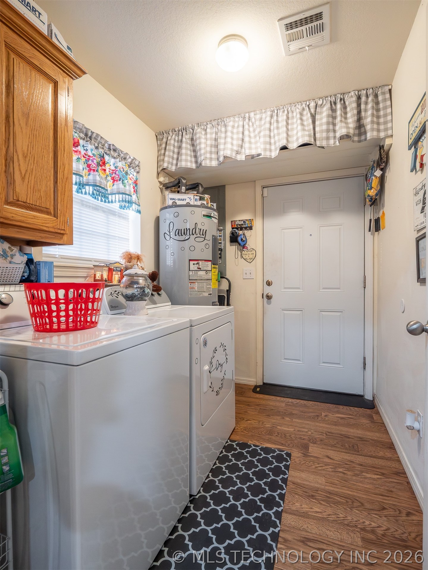 408 S 10th Property Photo 15