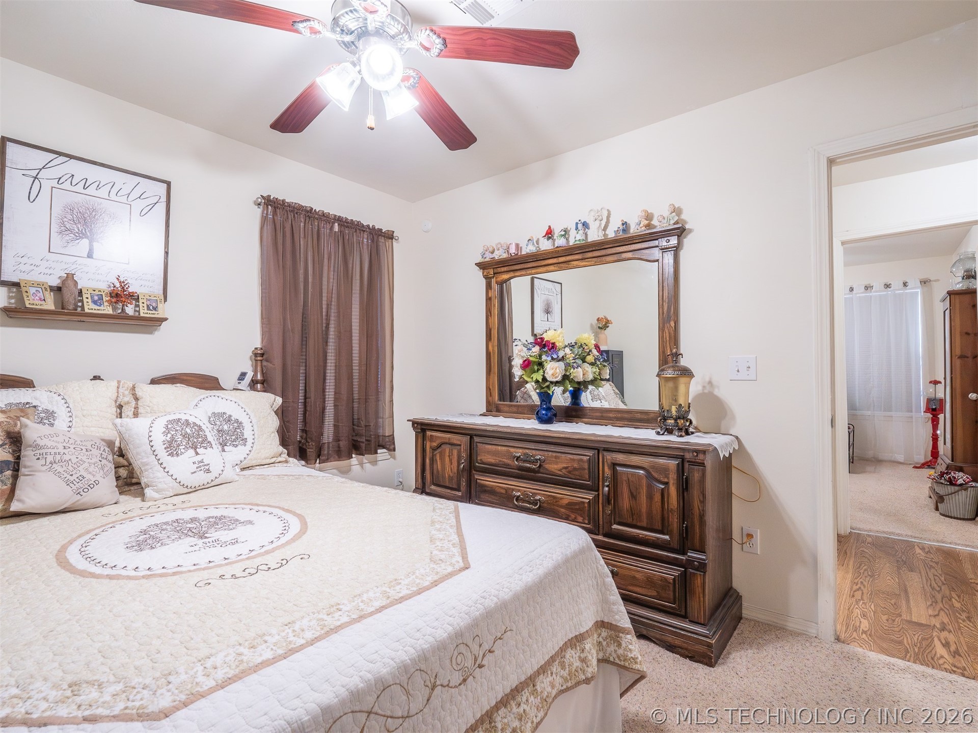408 S 10th Property Photo 18